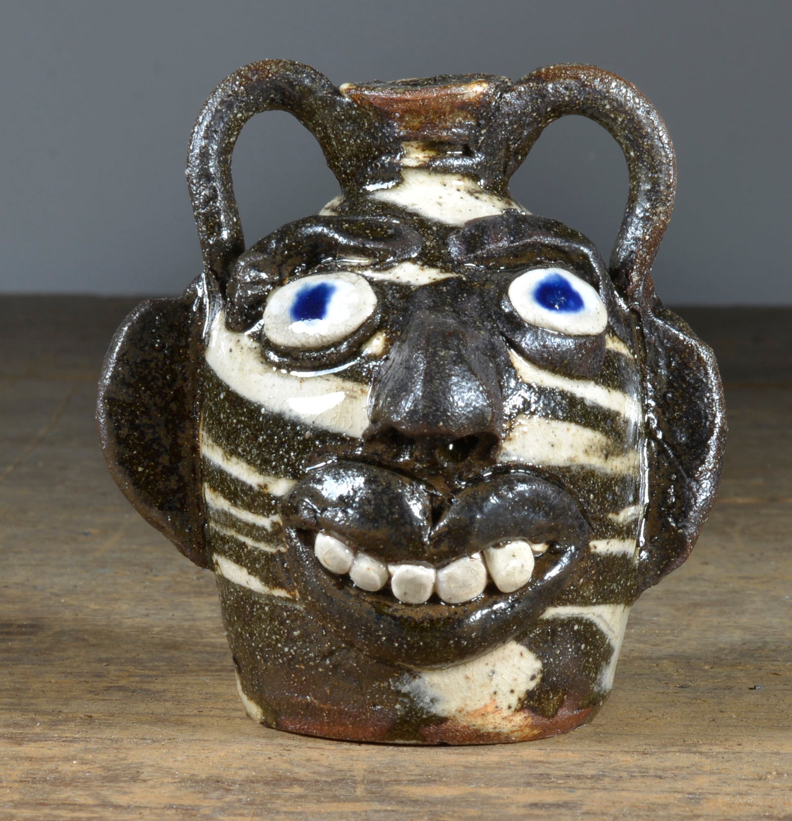 Albert Hodge miniature face jug (1 of 3)