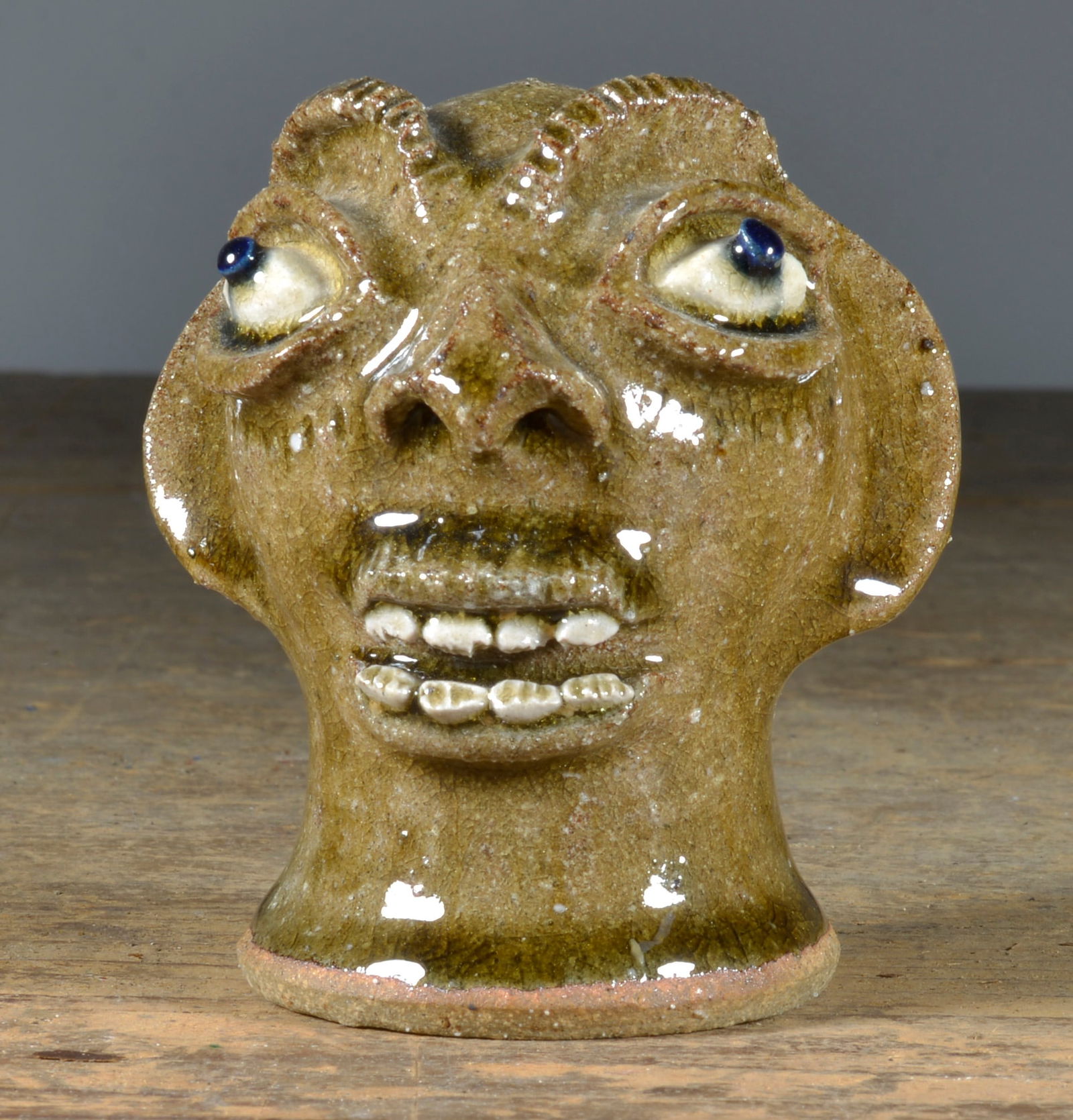 Steve Abee Miniature Wig Stand (1 of 3)