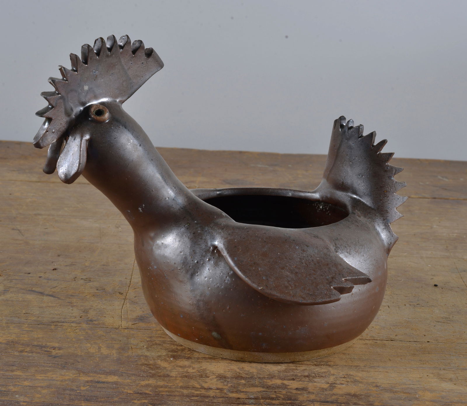 Bob Armfield Pottery Nesting Hen (1 of 4)