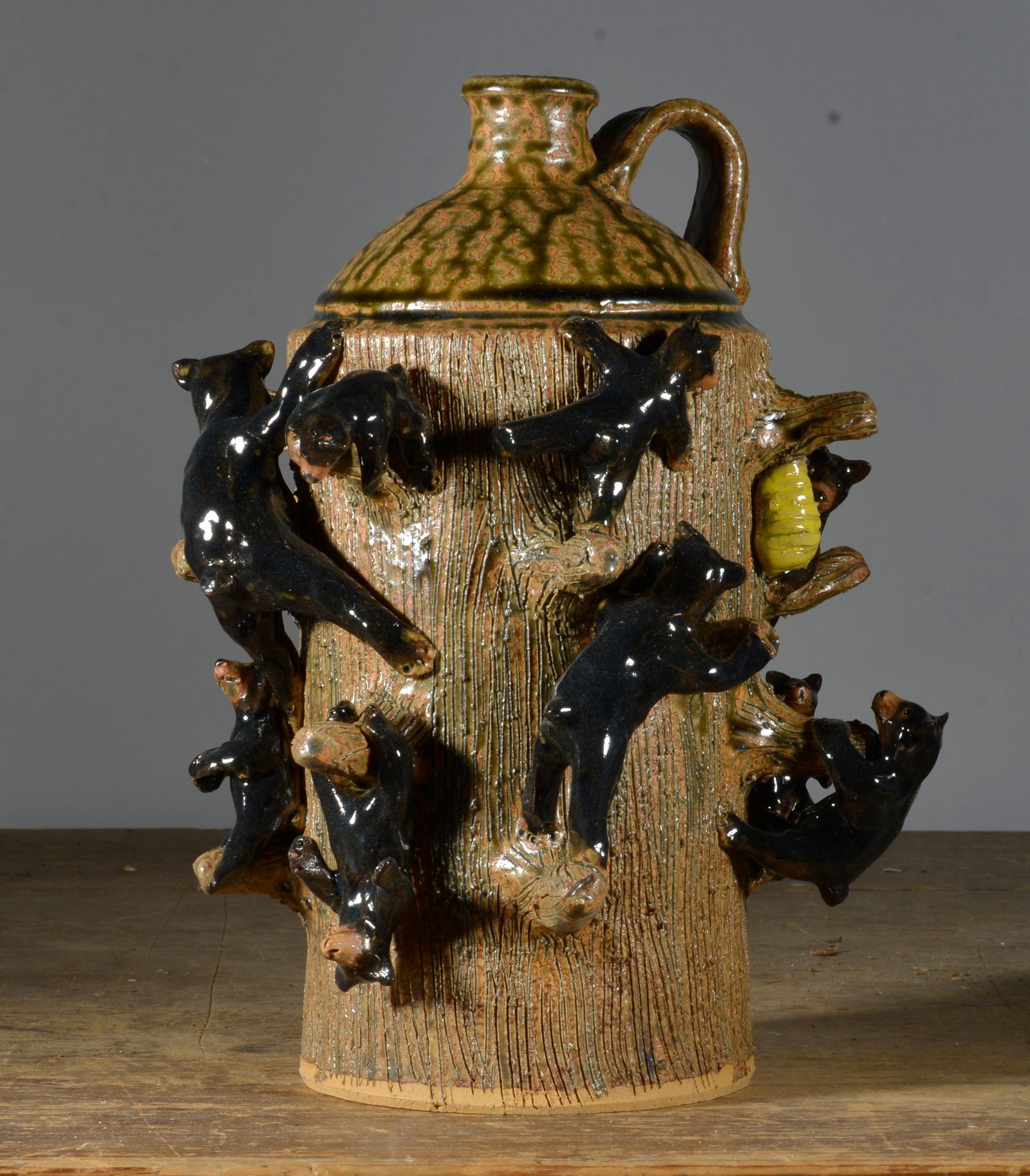 Marvin & Lynn Bailey Bear Jug (1 of 8)