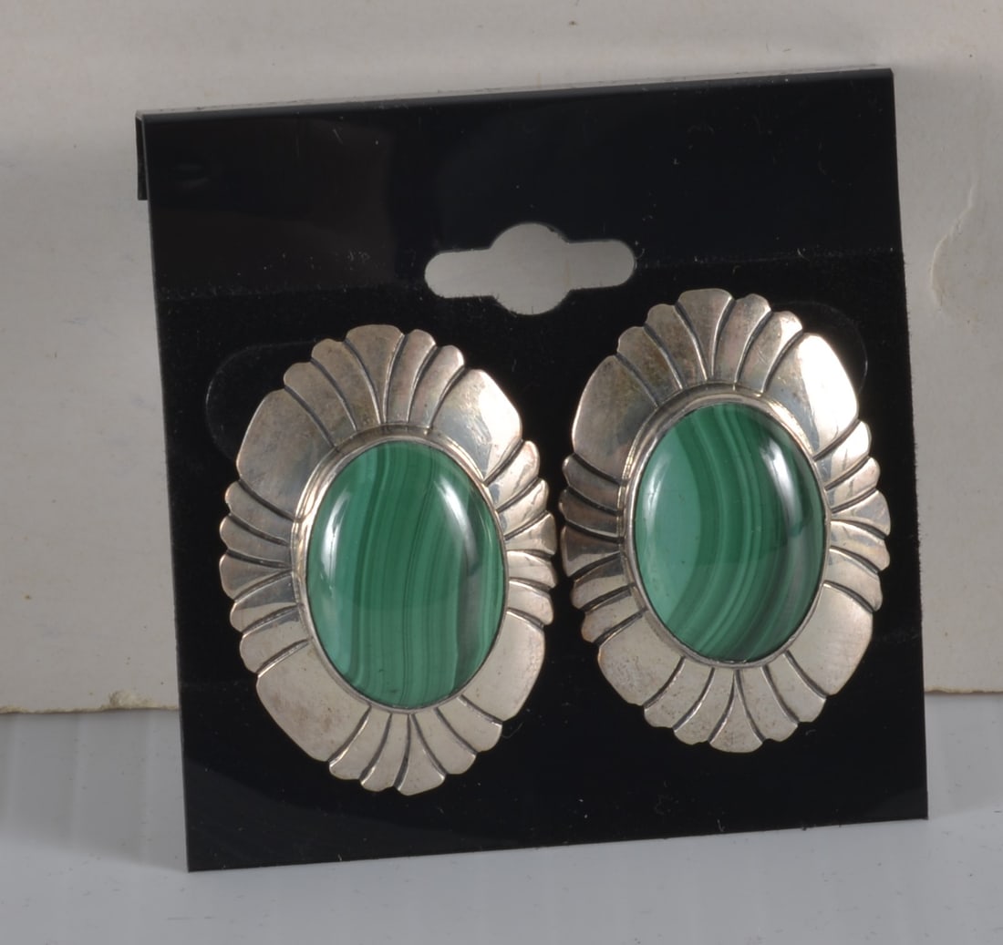 PAIR OF STERLING SILVER POST EARRINGS (1 of 2)