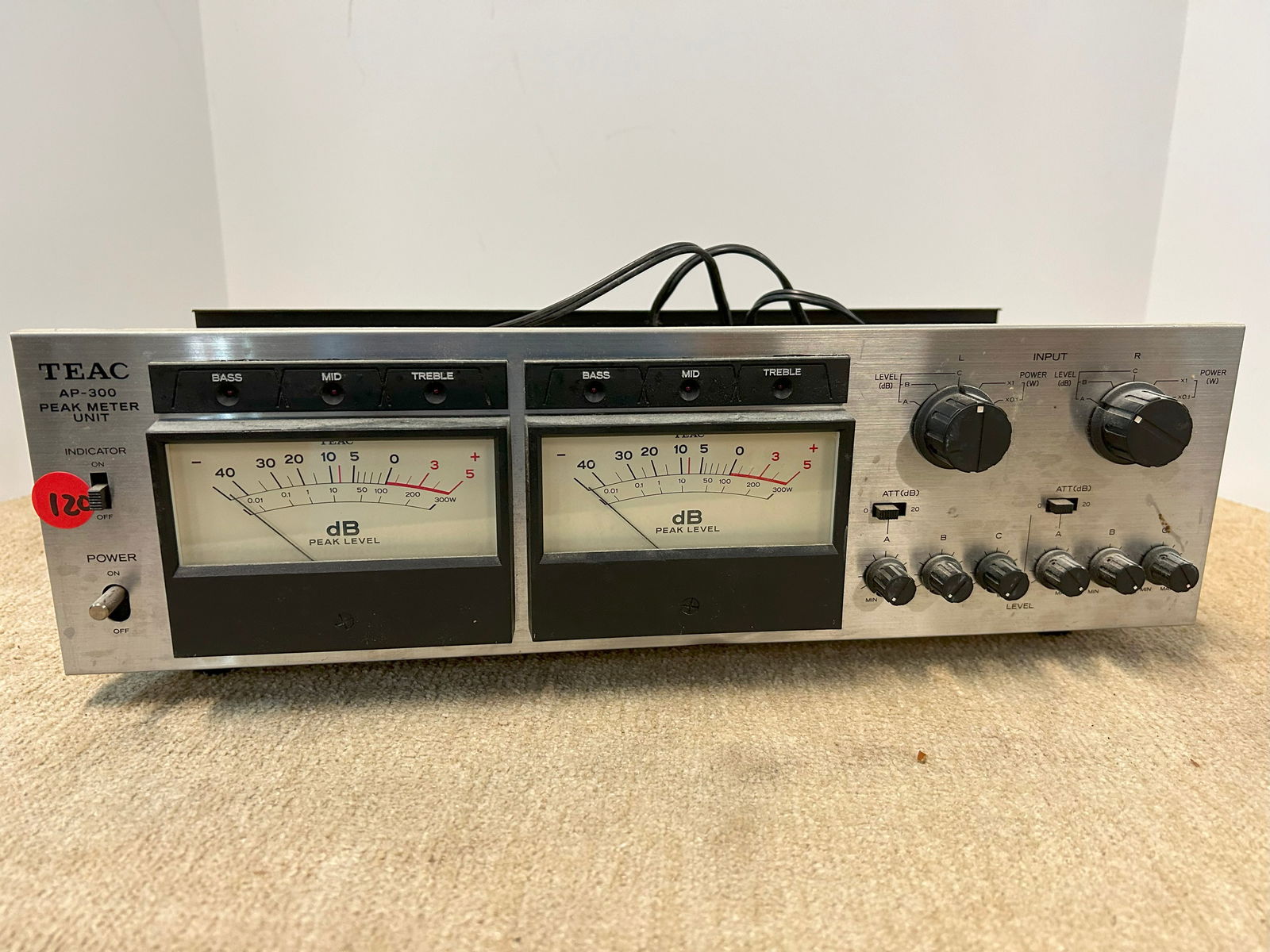 TEAC AP-300 PEAK METER UNIT (1 of 1)
