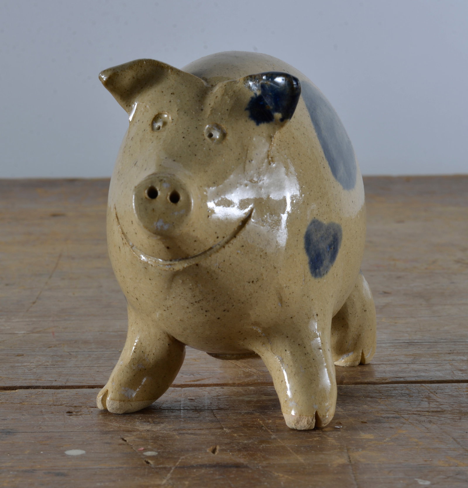 Little Mountain Pottery Pig: 4" H x 4.5" L see photos for details. If the pottery has deffects we will announce in the listing. All items are sold as is where is no returns or refunds. Most of these items can be shipped in house.