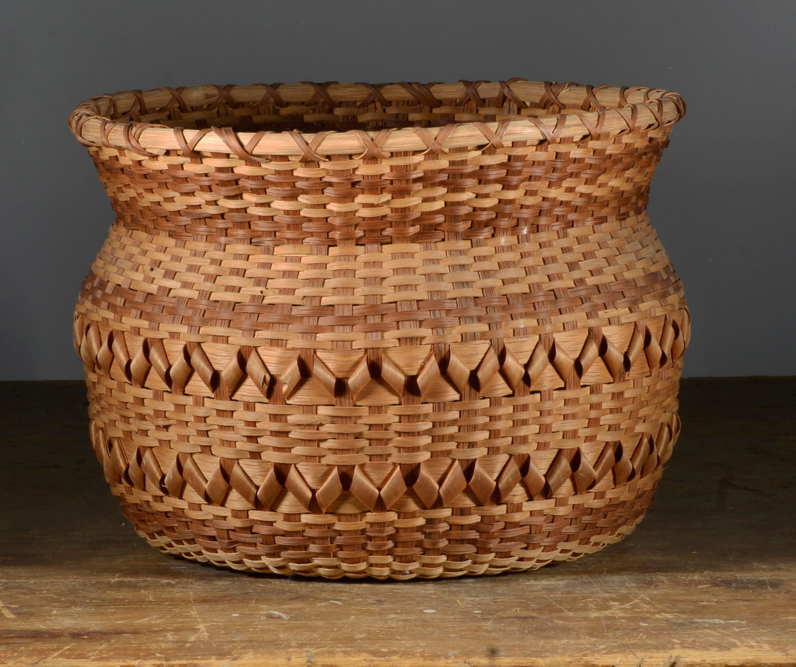 Appalachain Southern Hand Made Basket (1 of 3)