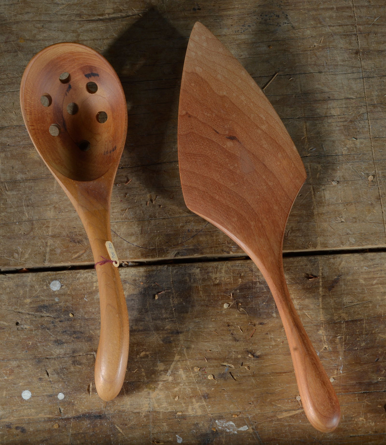 Appalachain Handmade Kitchen Items: 11" see photos for details. If the pottery has defects we will announce in the listing. All items are sold as is where is no returns or refunds. Most of these items can be shipped in house. If Shippin