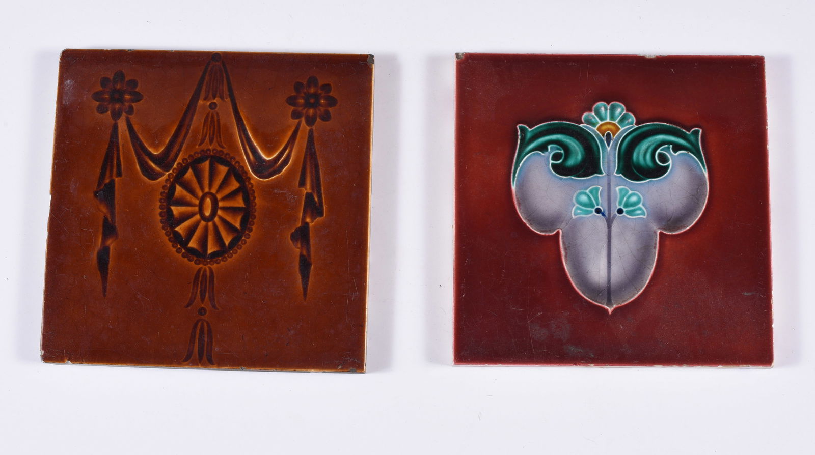 DECORATIVE TILES: all items are sold as is. We will combine shipping on multiple lots. If you see it in the picture that’s what your buying. Look at the pictures good no refunds all sales are final.