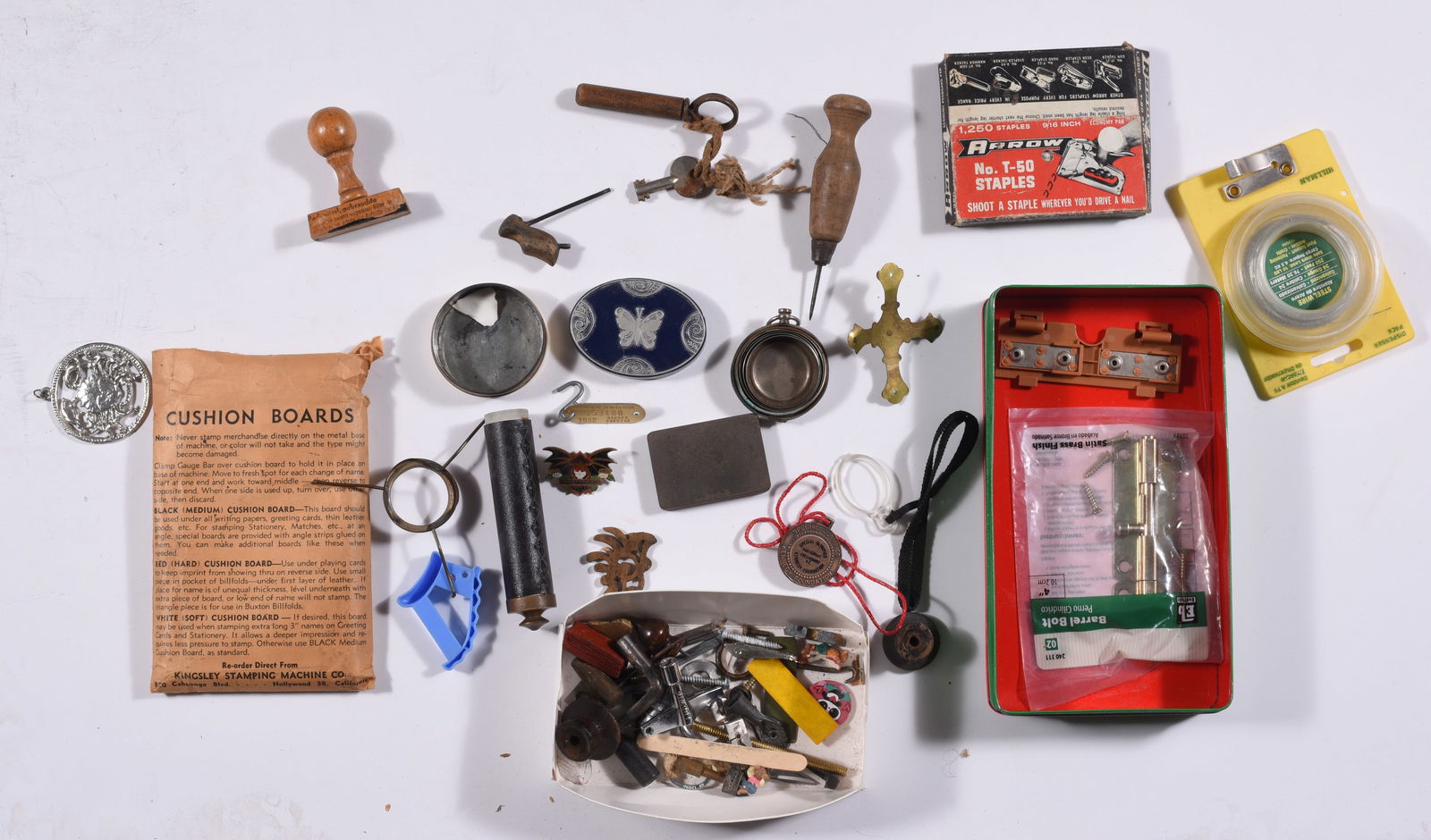 VINTAGE MISC HOUSEHOLD ITEMS (1 of 1)