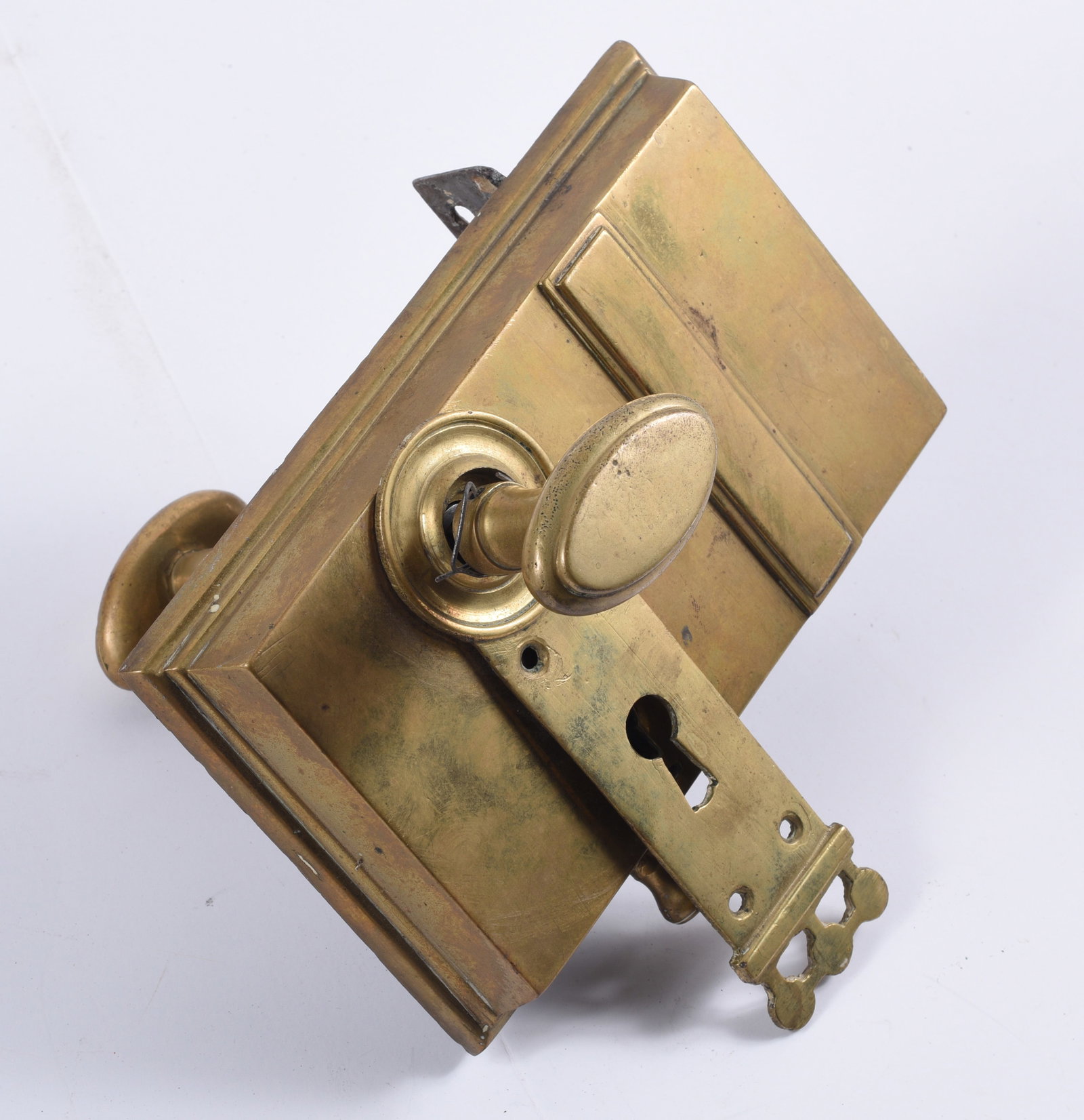 antique hardware door knob, pulls, accents: all items are sold as is. We will combine shipping on multiple lots. If you see it in the picture that’s what your buying. Look at the pictures good no refunds all sales are final.