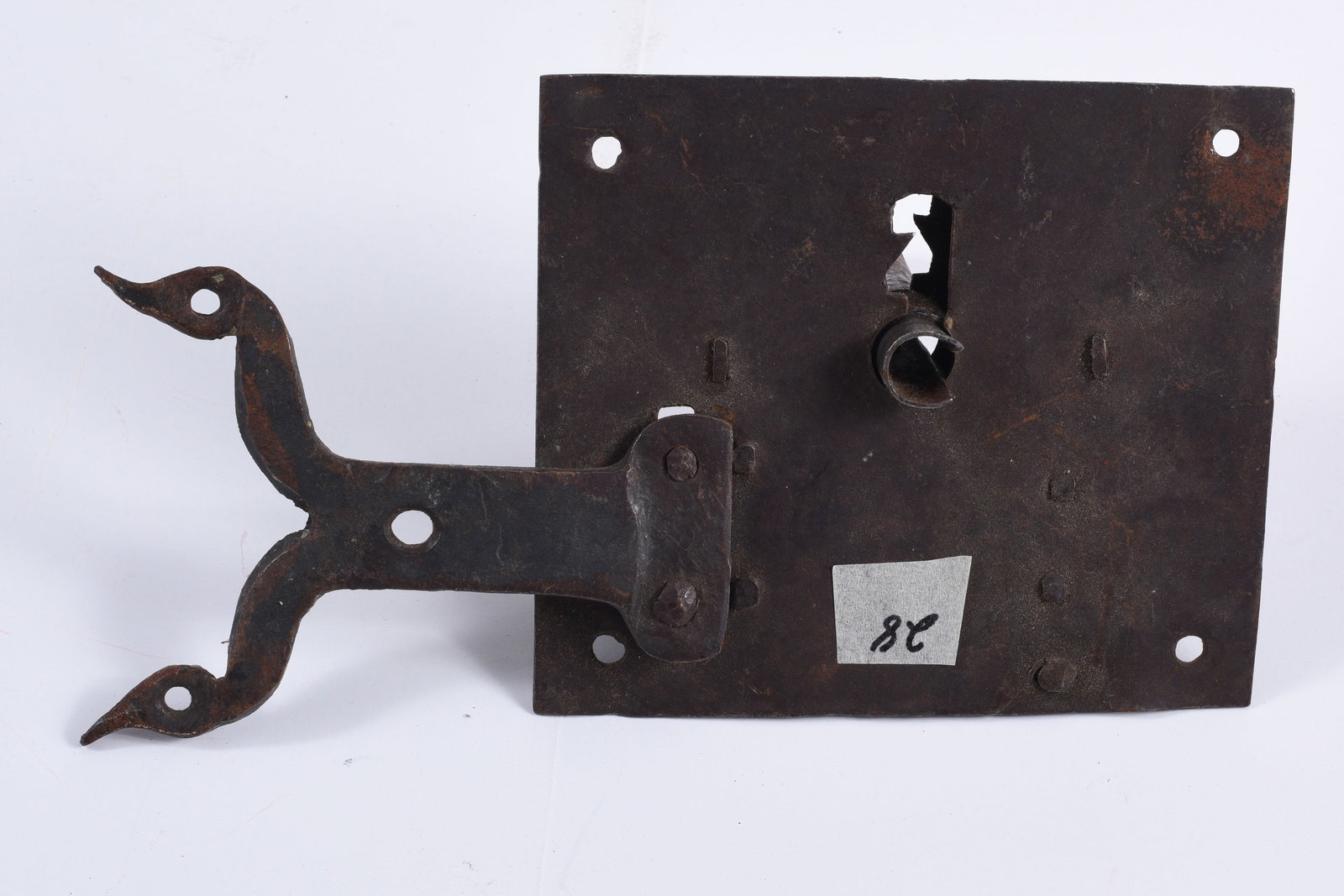 antique hardware door knob, pulls, accents: all items are sold as is. We will combine shipping on multiple lots. If you see it in the picture that’s what your buying. Look at the pictures good no refunds all sales are final.