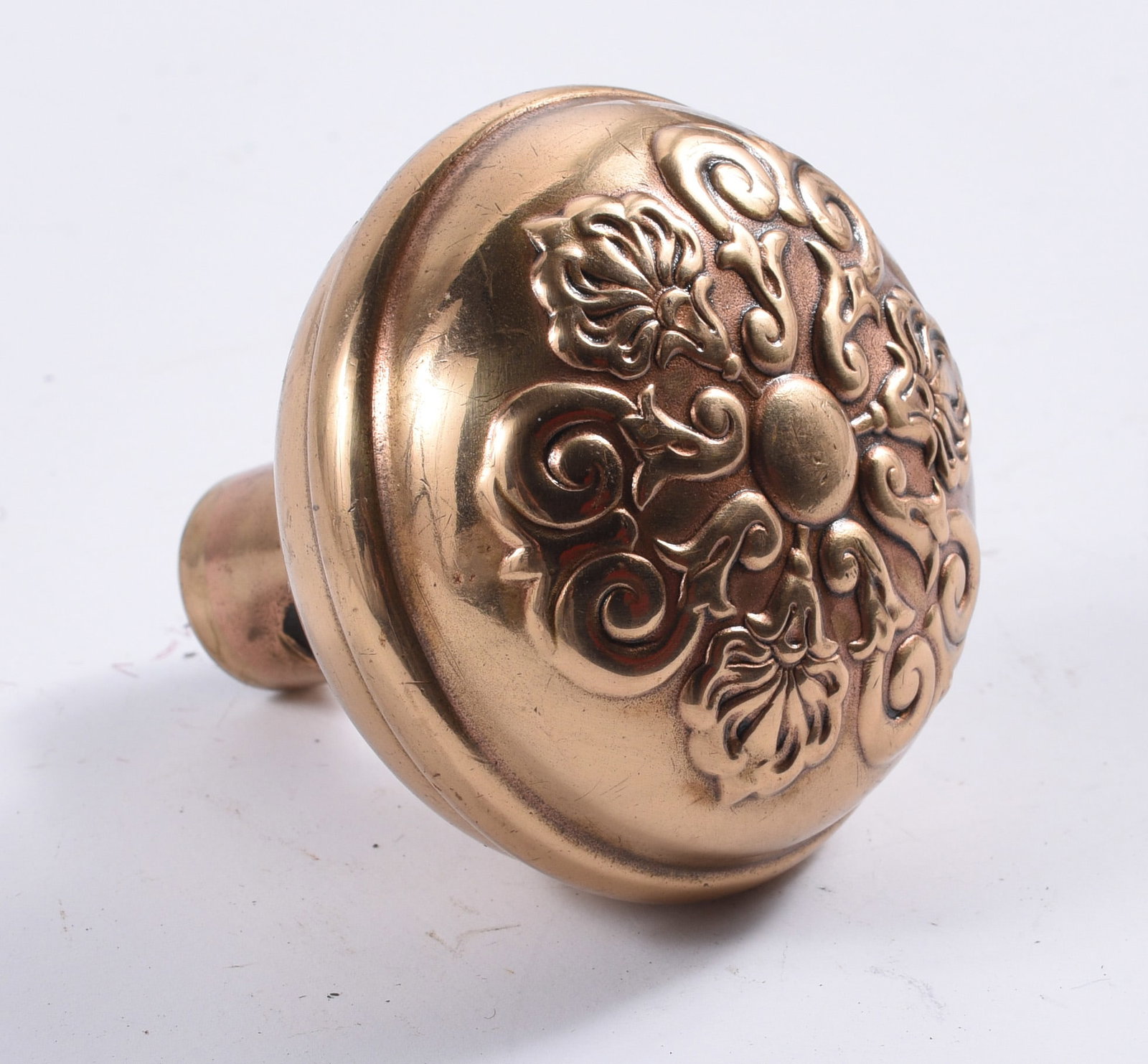 antique hardware door knob, pulls, accents: all items are sold as is. We will combine shipping on multiple lots. If you see it in the picture that’s what your buying. Look at the pictures good no refunds all sales are final.