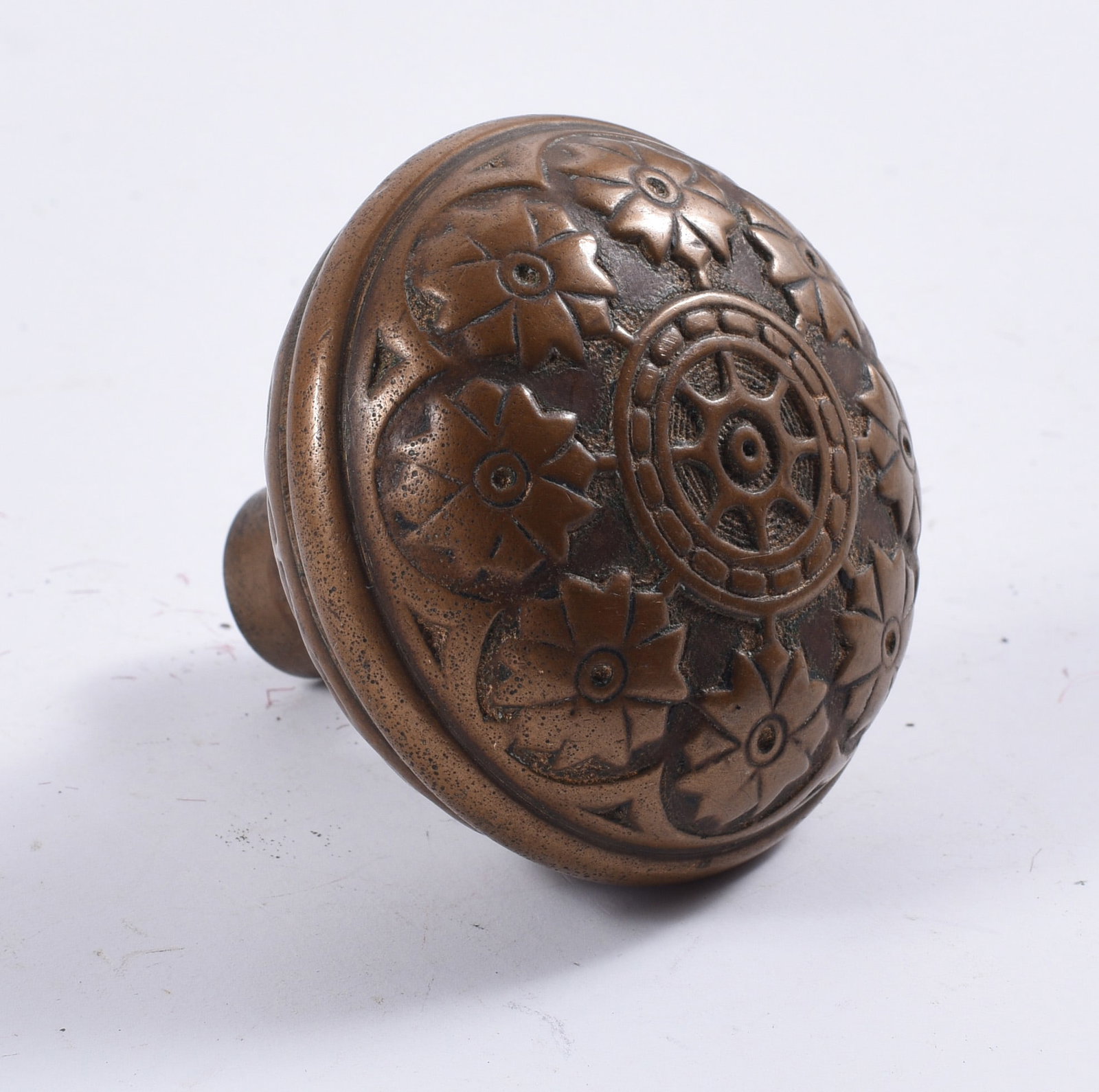 antique hardware door knob, pulls, accents: all items are sold as is. We will combine shipping on multiple lots. If you see it in the picture that’s what your buying. Look at the pictures good no refunds all sales are final.