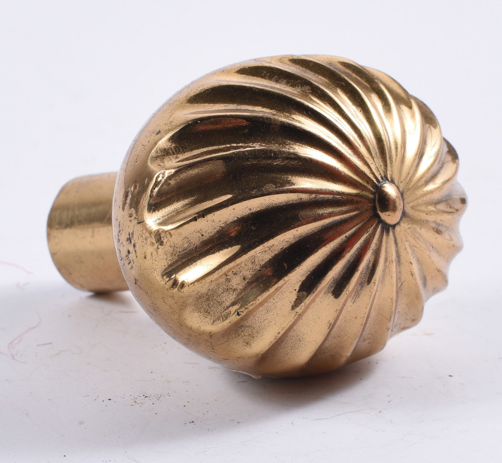 antique hardware door knob, pulls, accents: all items are sold as is. We will combine shipping on multiple lots. If you see it in the picture that’s what your buying. Look at the pictures good no refunds all sales are final.
