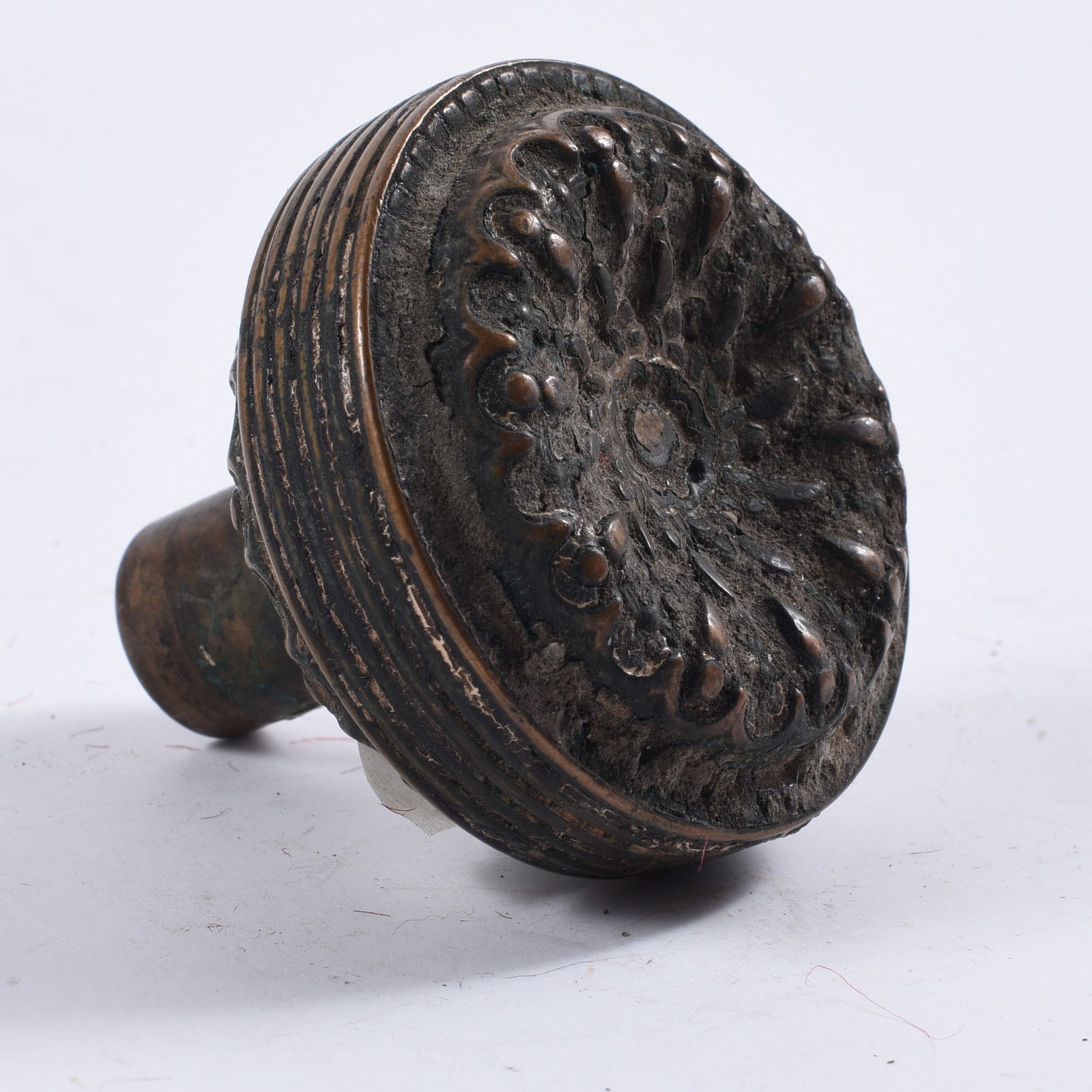 antique hardware door knob, pulls, accents: all items are sold as is. We will combine shipping on multiple lots. If you see it in the picture that’s what your buying. Look at the pictures good no refunds all sales are final.