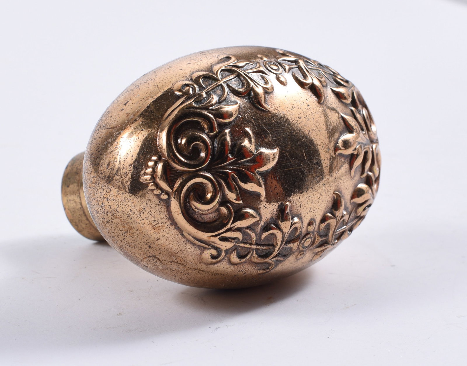 antique hardware door knob, pulls, accents: all items are sold as is. We will combine shipping on multiple lots. If you see it in the picture that’s what your buying. Look at the pictures good no refunds all sales are final.