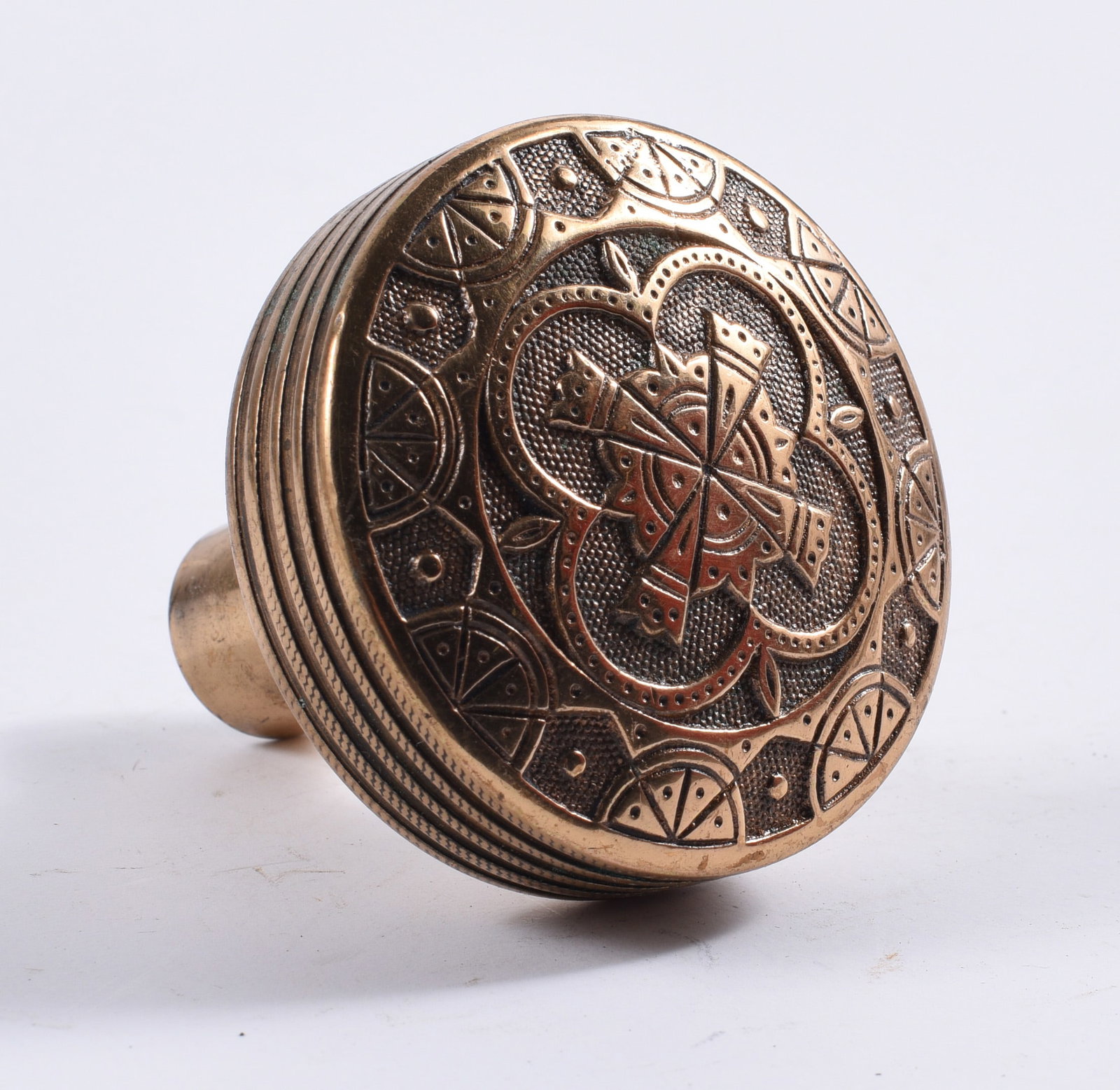 antique hardware door knob, pulls, accents: all items are sold as is. We will combine shipping on multiple lots. If you see it in the picture that’s what your buying. Look at the pictures good no refunds all sales are final.