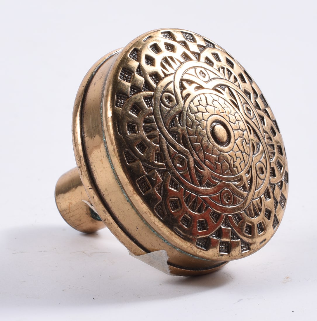 antique hardware door knob, pulls, accents: all items are sold as is. We will combine shipping on multiple lots. If you see it in the picture that’s what your buying. Look at the pictures good no refunds all sales are final.