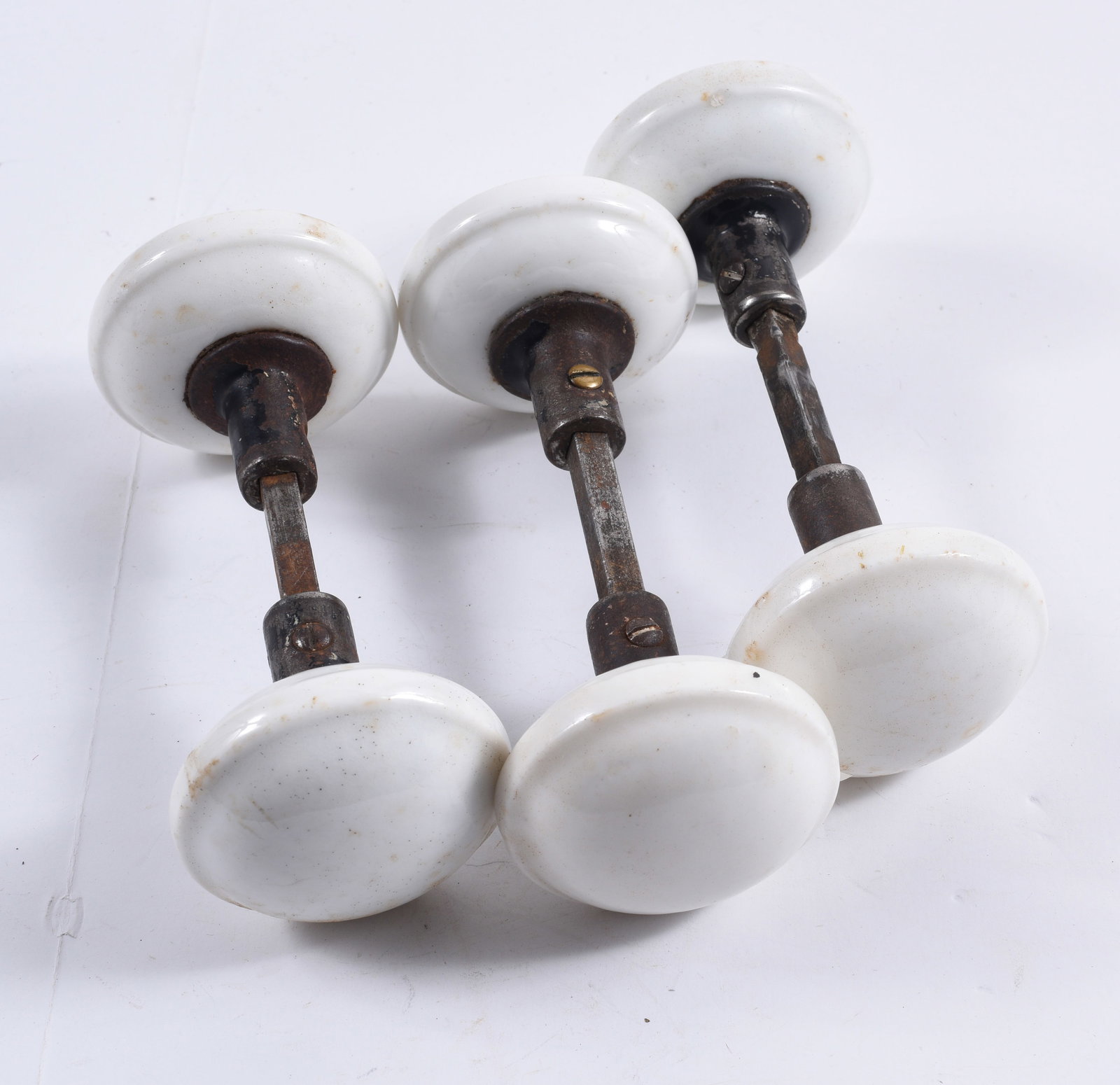 antique hardware door knob, pulls, accents: all items are sold as is. We will combine shipping on multiple lots. If you see it in the picture that’s what your buying. Look at the pictures good no refunds all sales are final.