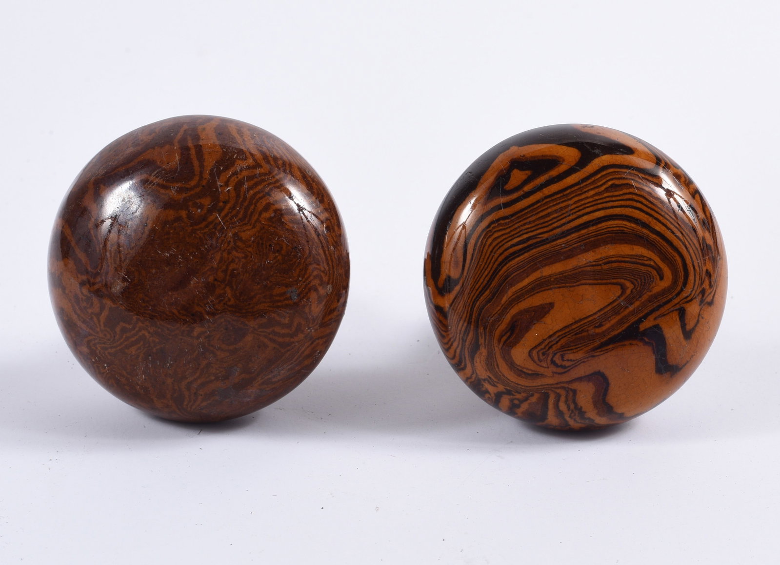 antique hardware door knob, pulls, accents: all items are sold as is. We will combine shipping on multiple lots. If you see it in the picture that’s what your buying. Look at the pictures good no refunds all sales are final.