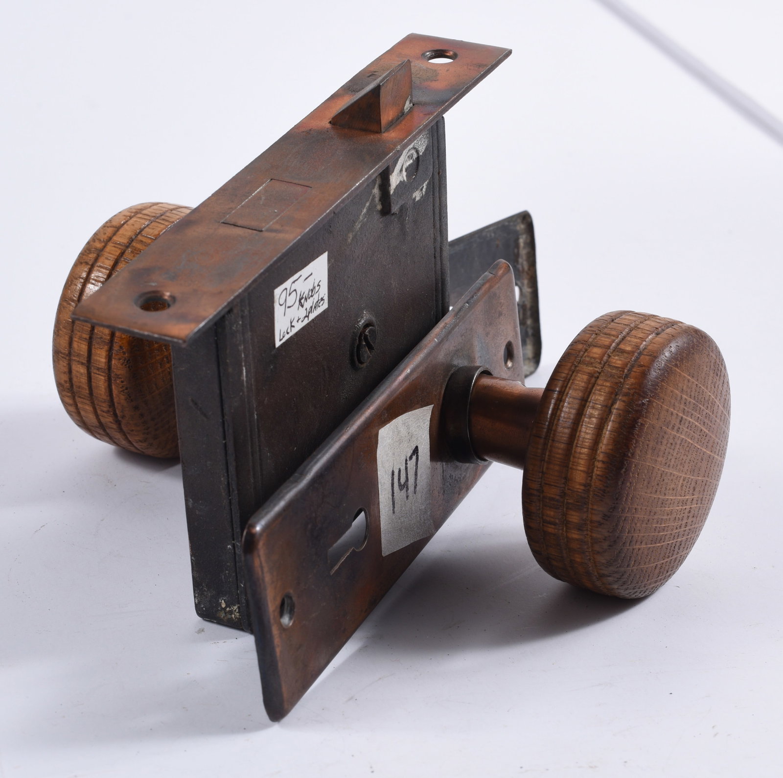 antique hardware door knob, pulls, accents: all items are sold as is. We will combine shipping on multiple lots. If you see it in the picture that’s what your buying. Look at the pictures good no refunds all sales are final.
