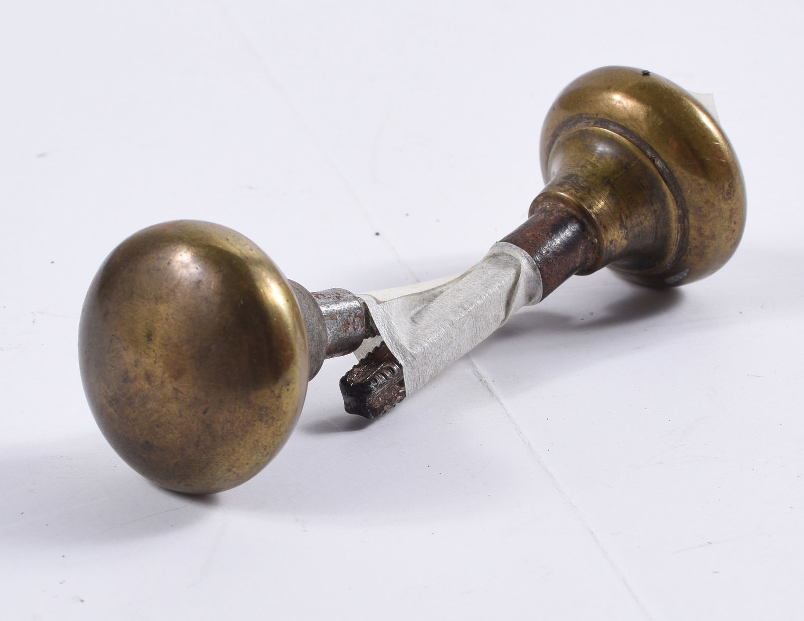 antique hardware door knob, pulls, accents: all items are sold as is. We will combine shipping on multiple lots. If you see it in the picture that’s what your buying. Look at the pictures good no refunds all sales are final.