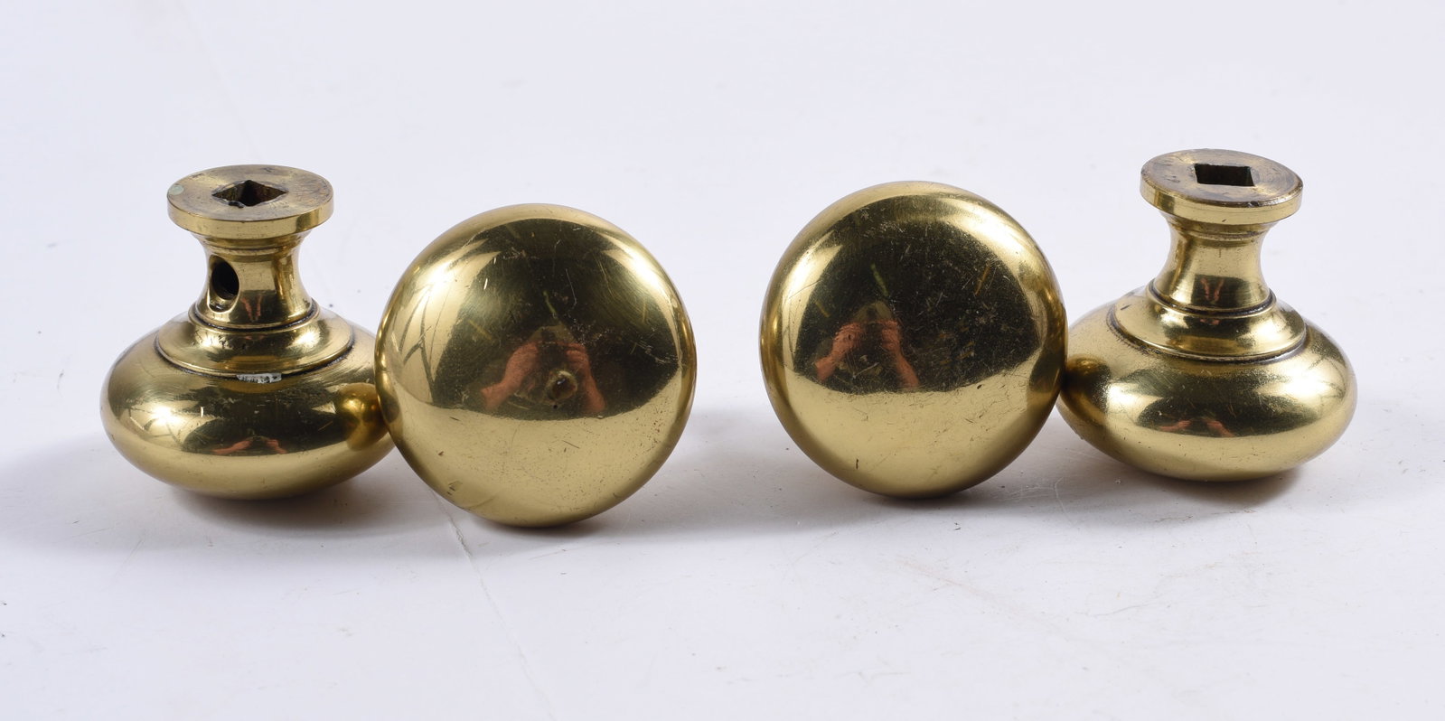 antique hardware door knob, pulls, accents: all items are sold as is. We will combine shipping on multiple lots. If you see it in the picture that’s what your buying. Look at the pictures good no refunds all sales are final.