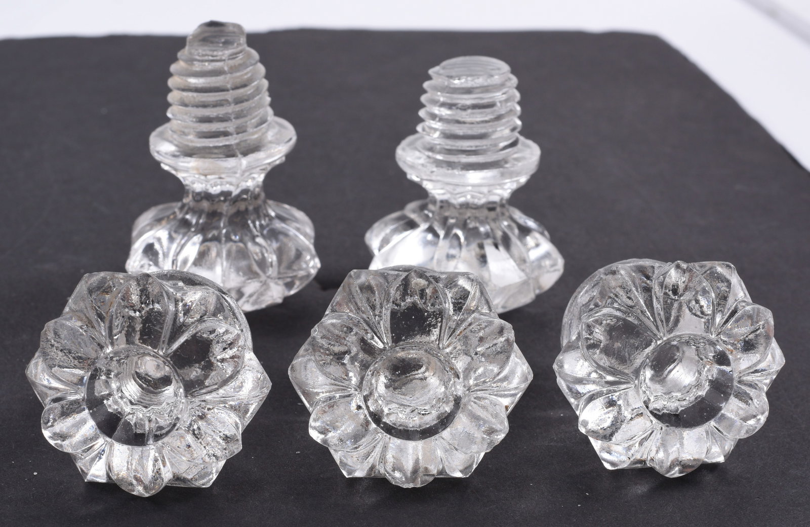 antique hardware door knob, pulls, accents: all items are sold as is. We will combine shipping on multiple lots. If you see it in the picture that’s what your buying. Look at the pictures good no refunds all sales are final.
