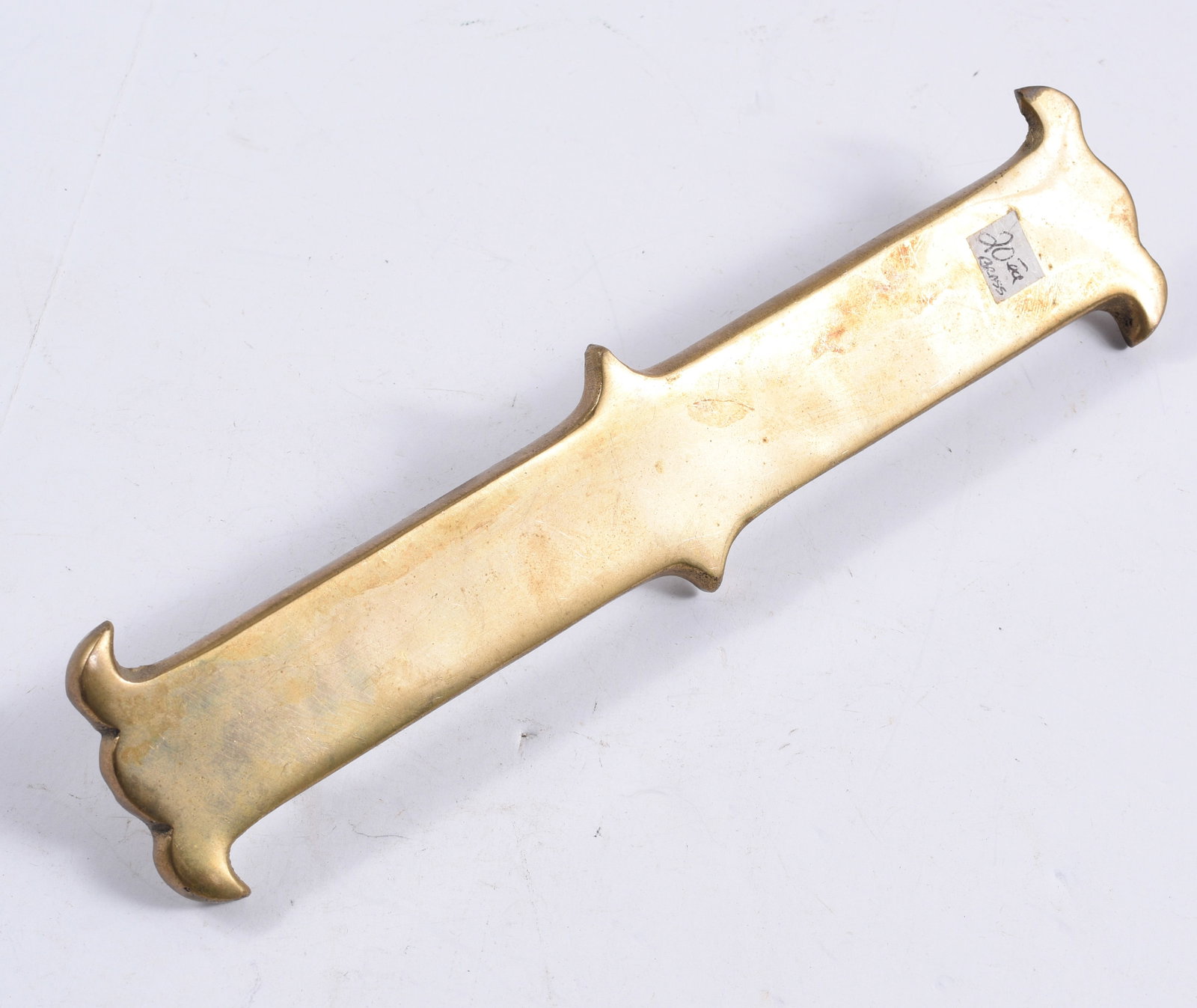 antique hardware door knob, pulls, accents: all items are sold as is. We will combine shipping on multiple lots. If you see it in the picture that’s what your buying. Look at the pictures good no refunds all sales are final.