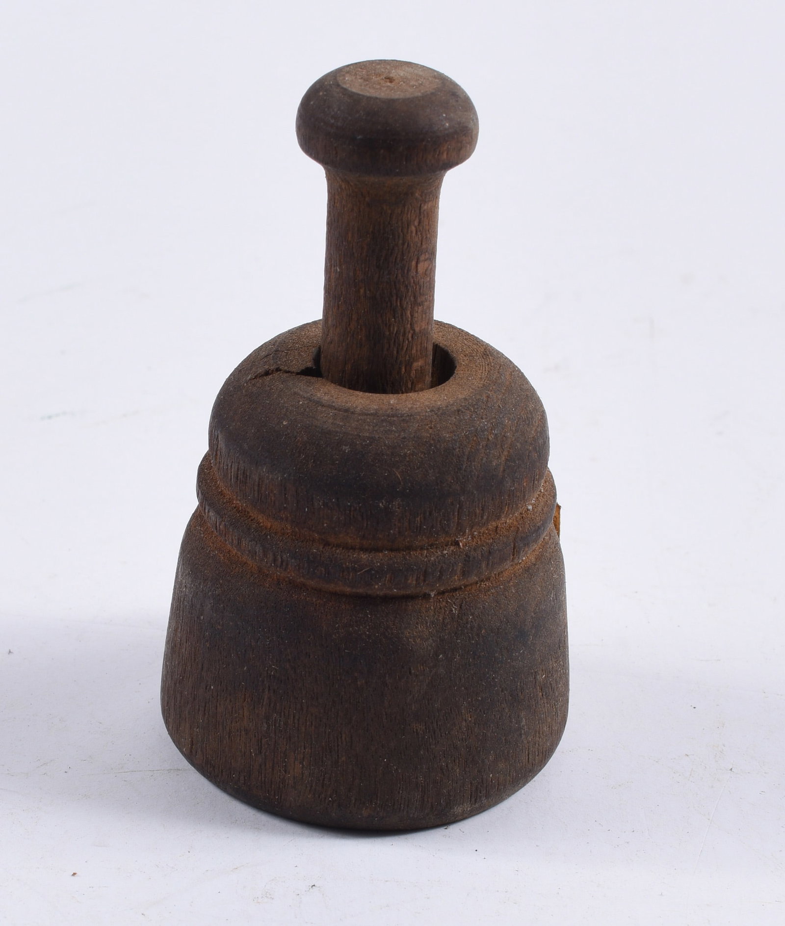 antique hardware door knob, pulls, accents: all items are sold as is. We will combine shipping on multiple lots. If you see it in the picture that’s what your buying. Look at the pictures good no refunds all sales are final.