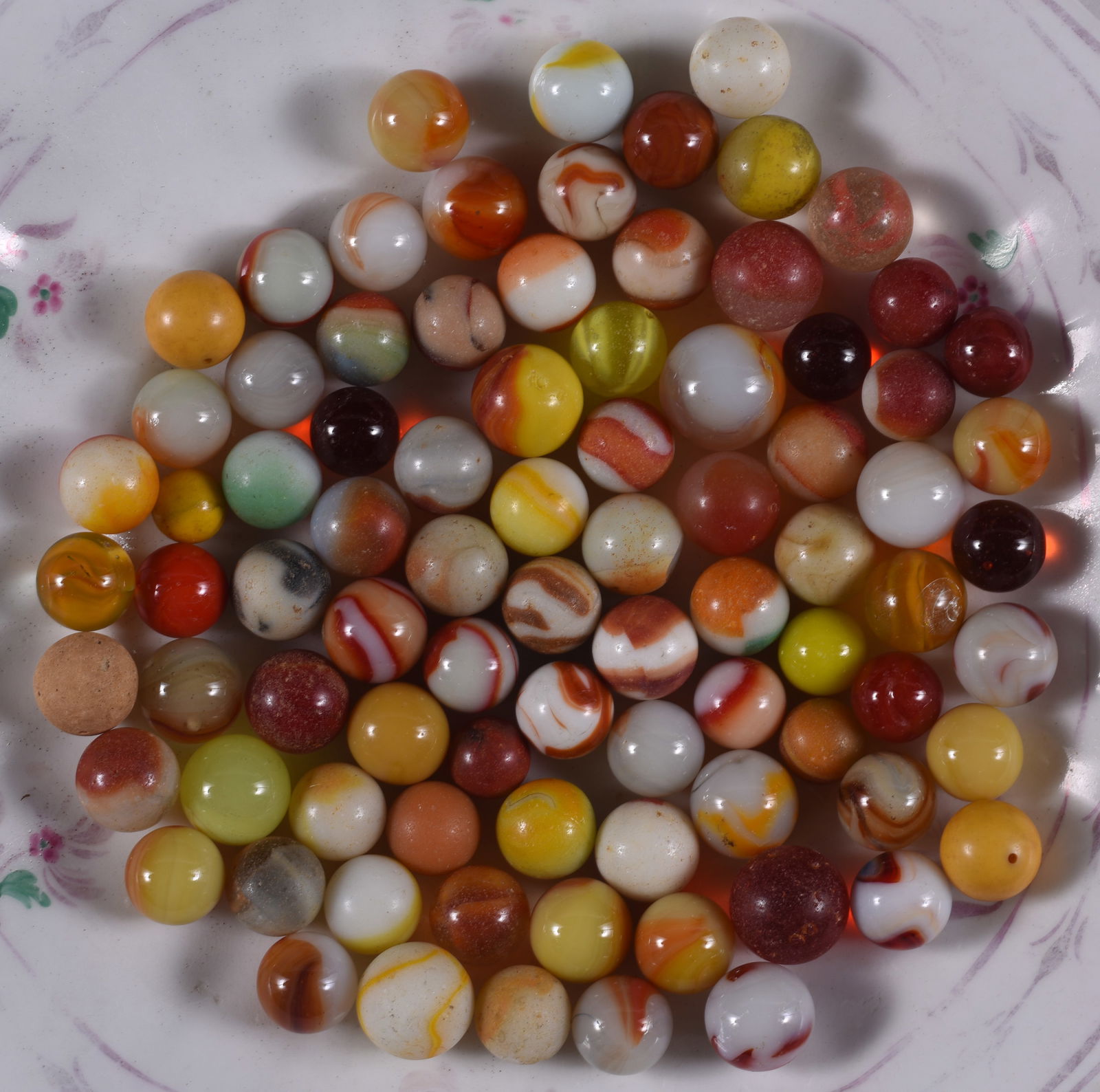 Antique Marbles, Marble Collection: all items are sold as is. We will combine shipping on multiple lots. If you see it in the picture that’s what your buying. Look at the pictures good no refunds all sales are final.