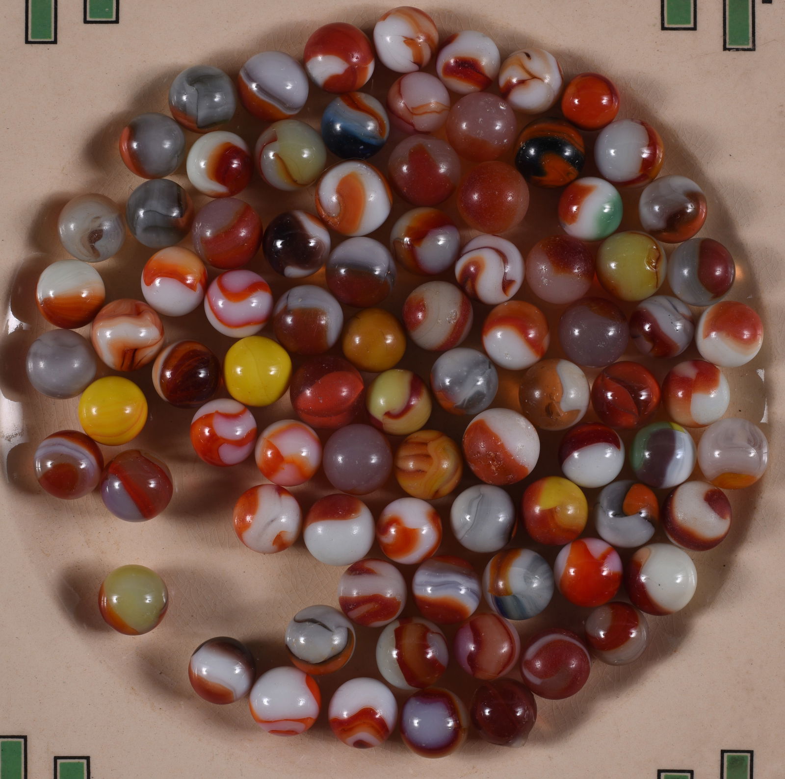 Antique Marbles, Marble Collection: all items are sold as is. We will combine shipping on multiple lots. If you see it in the picture that’s what your buying. Look at the pictures good no refunds all sales are final.