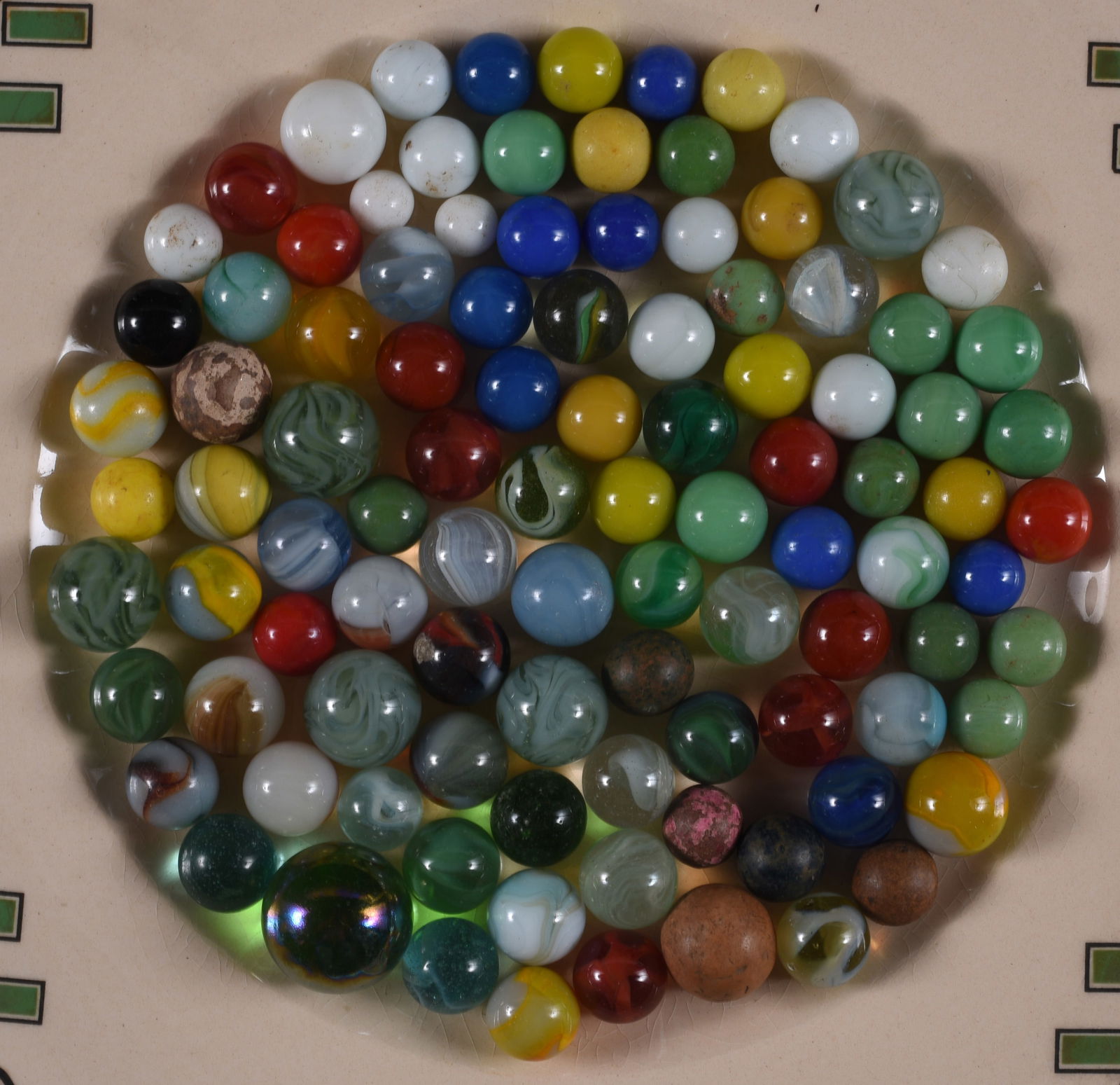 Antique Marbles, Marble Collection: all items are sold as is. We will combine shipping on multiple lots. If you see it in the picture that’s what your buying. Look at the pictures good no refunds all sales are final.