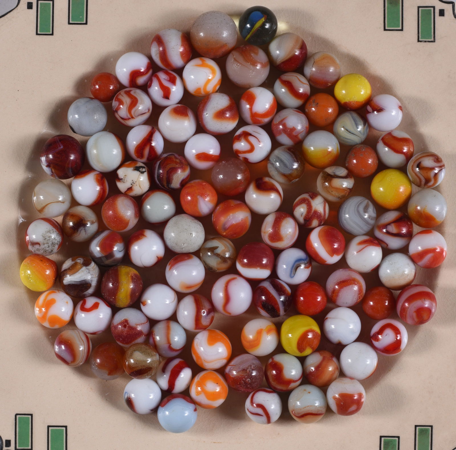 Antique Marbles, Marble Collection: all items are sold as is. We will combine shipping on multiple lots. If you see it in the picture that’s what your buying. Look at the pictures good no refunds all sales are final.