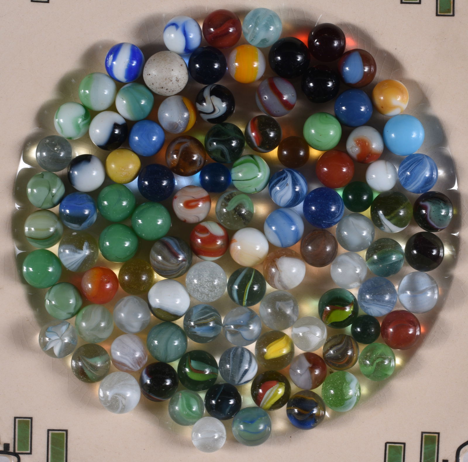 Antique Marbles, Marble Collection: all items are sold as is. We will combine shipping on multiple lots. If you see it in the picture that’s what your buying. Look at the pictures good no refunds all sales are final.
