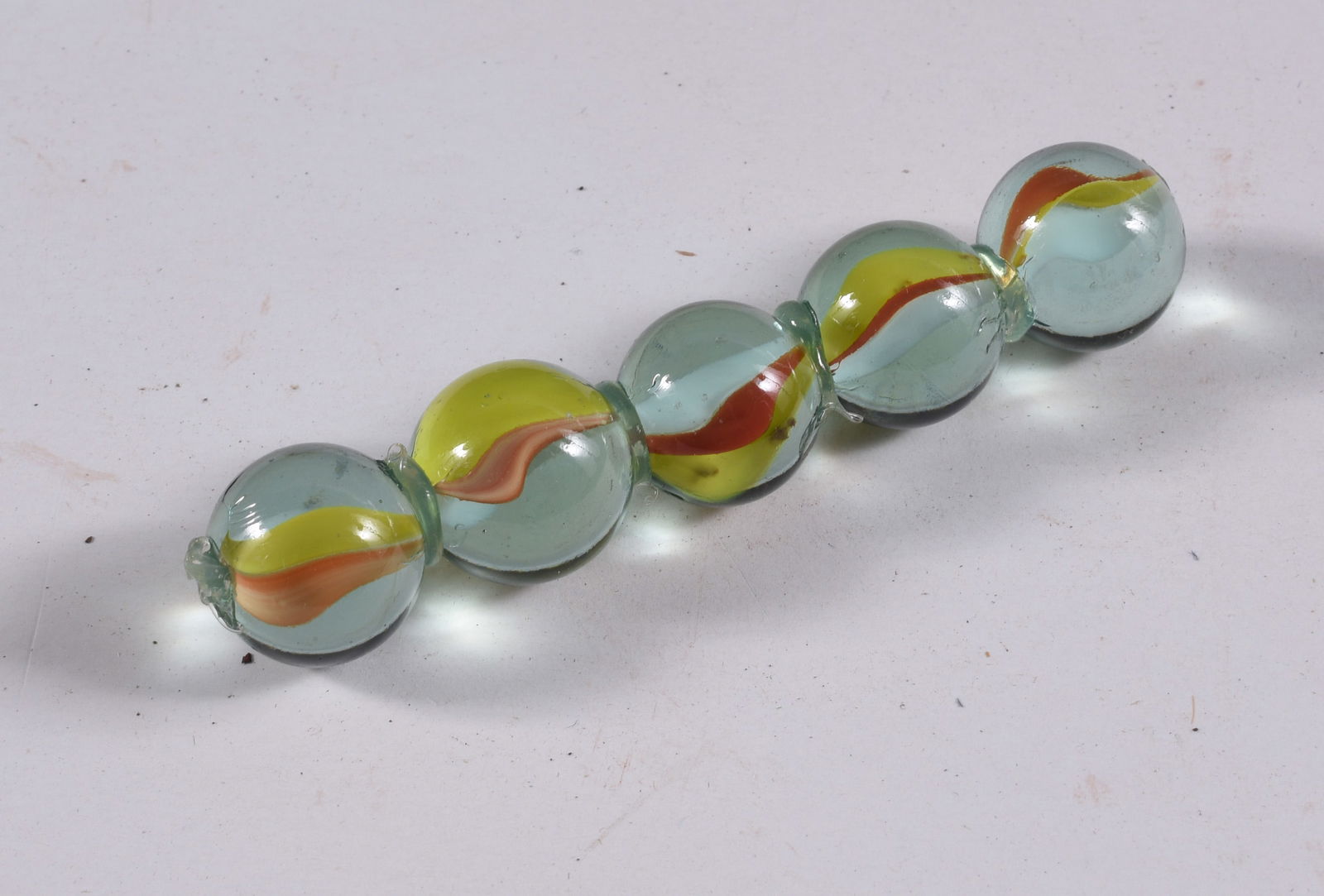 Marbels New Old Stock un cut strand: all items are sold as is. We will combine shipping on multiple lots. If you see it in the picture that’s what your buying. Look at the pictures good no refunds all sales are final.