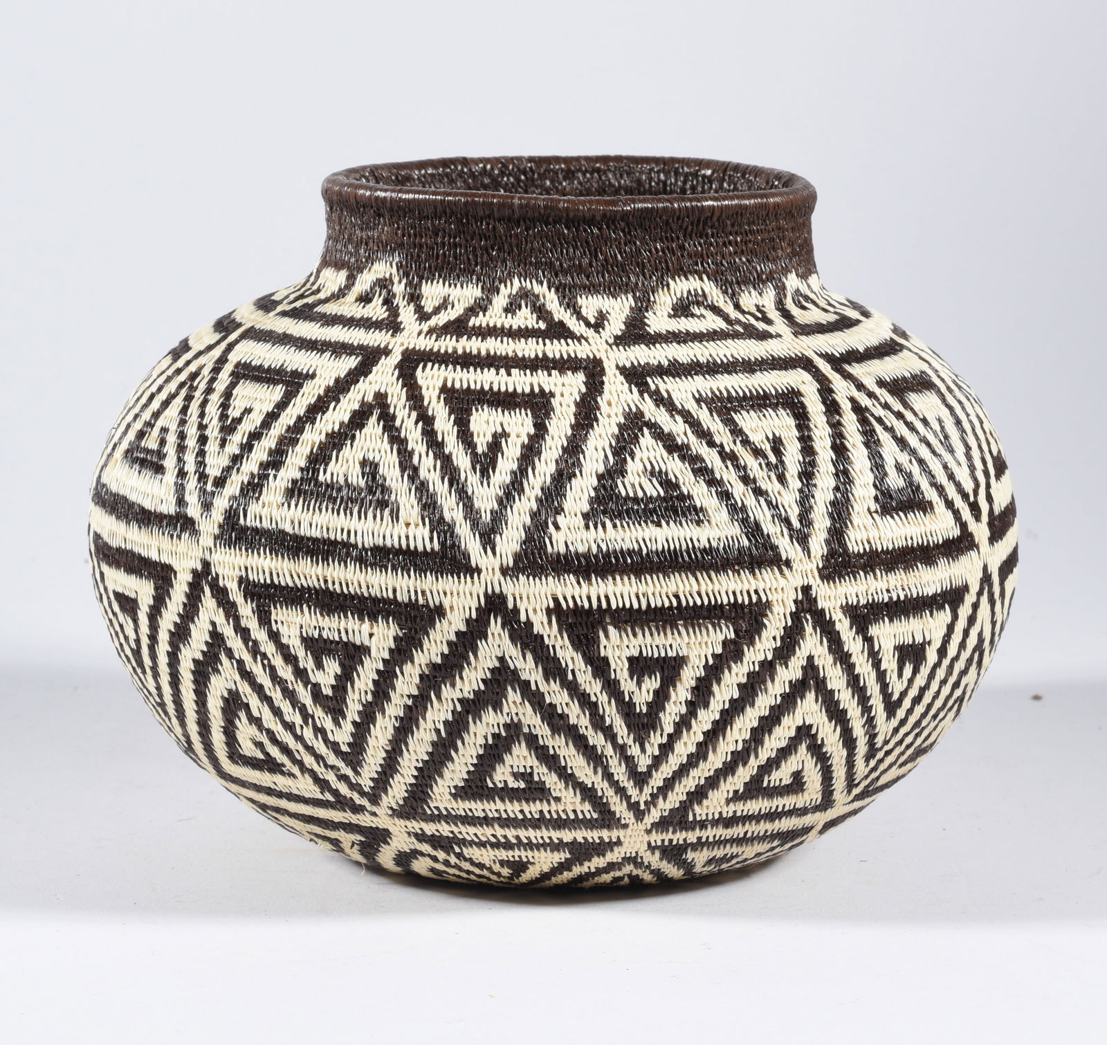 Wounaan Indian Hand Woven Basket (1 of 3)