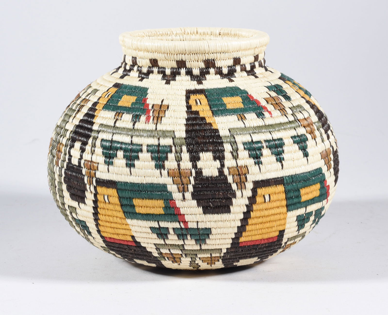 Wounaan Indian Hand Woven Basket (1 of 3)