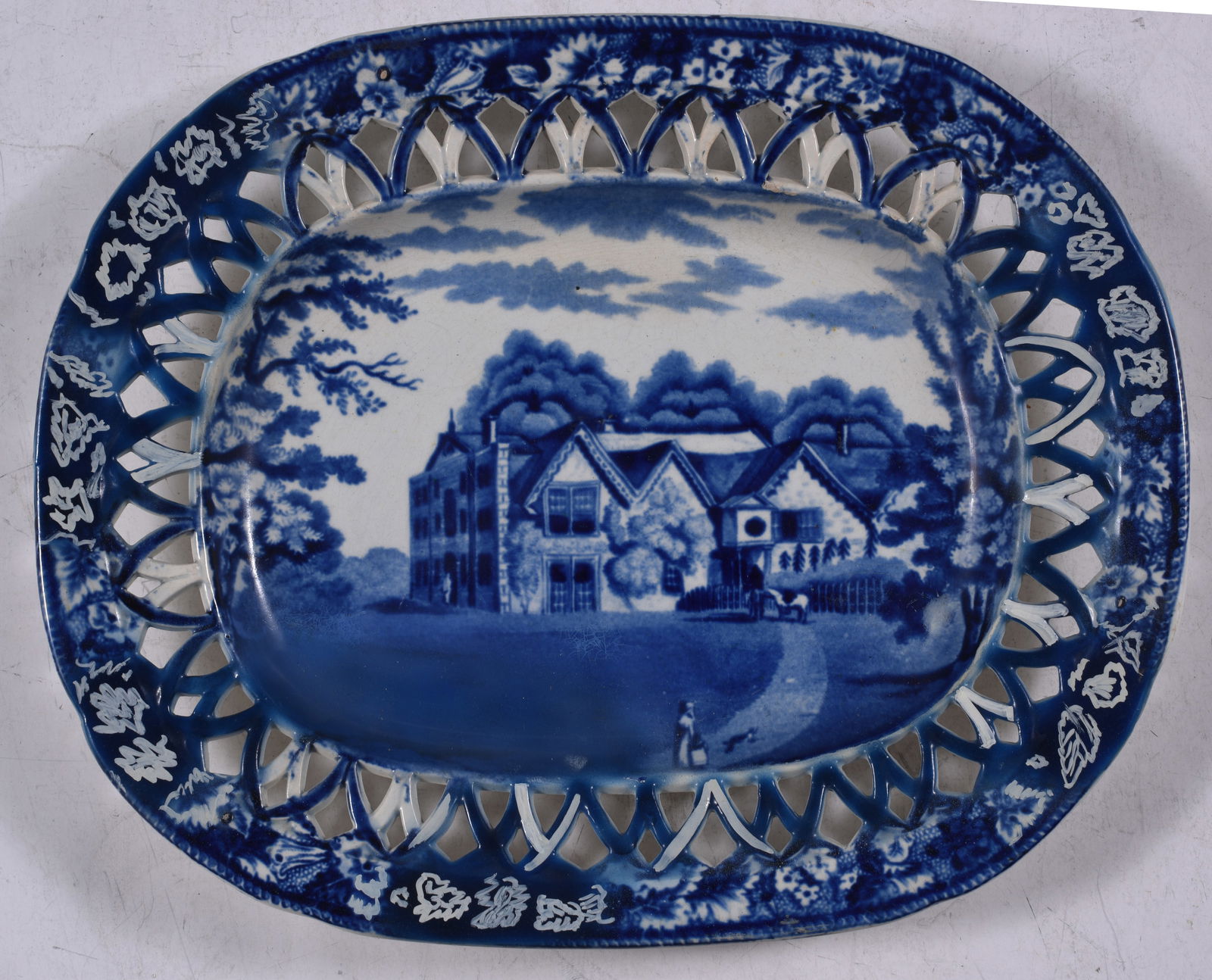 WOODS BURSLEM BLUE TRANSFERWARE SMALL PLATTER (1 of 2)