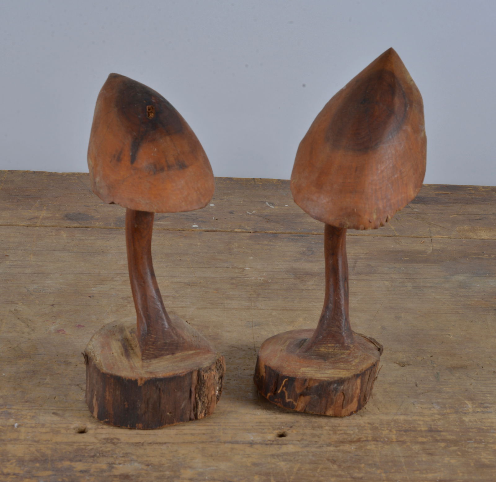 Elvin King Chainsaw Art: carved wood. 6"