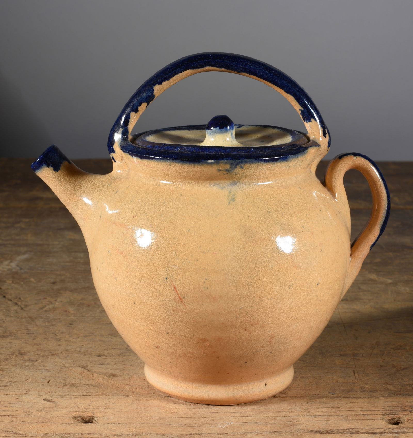 Hilton Pottery Tea Pot ca. 1940 (1 of 4)