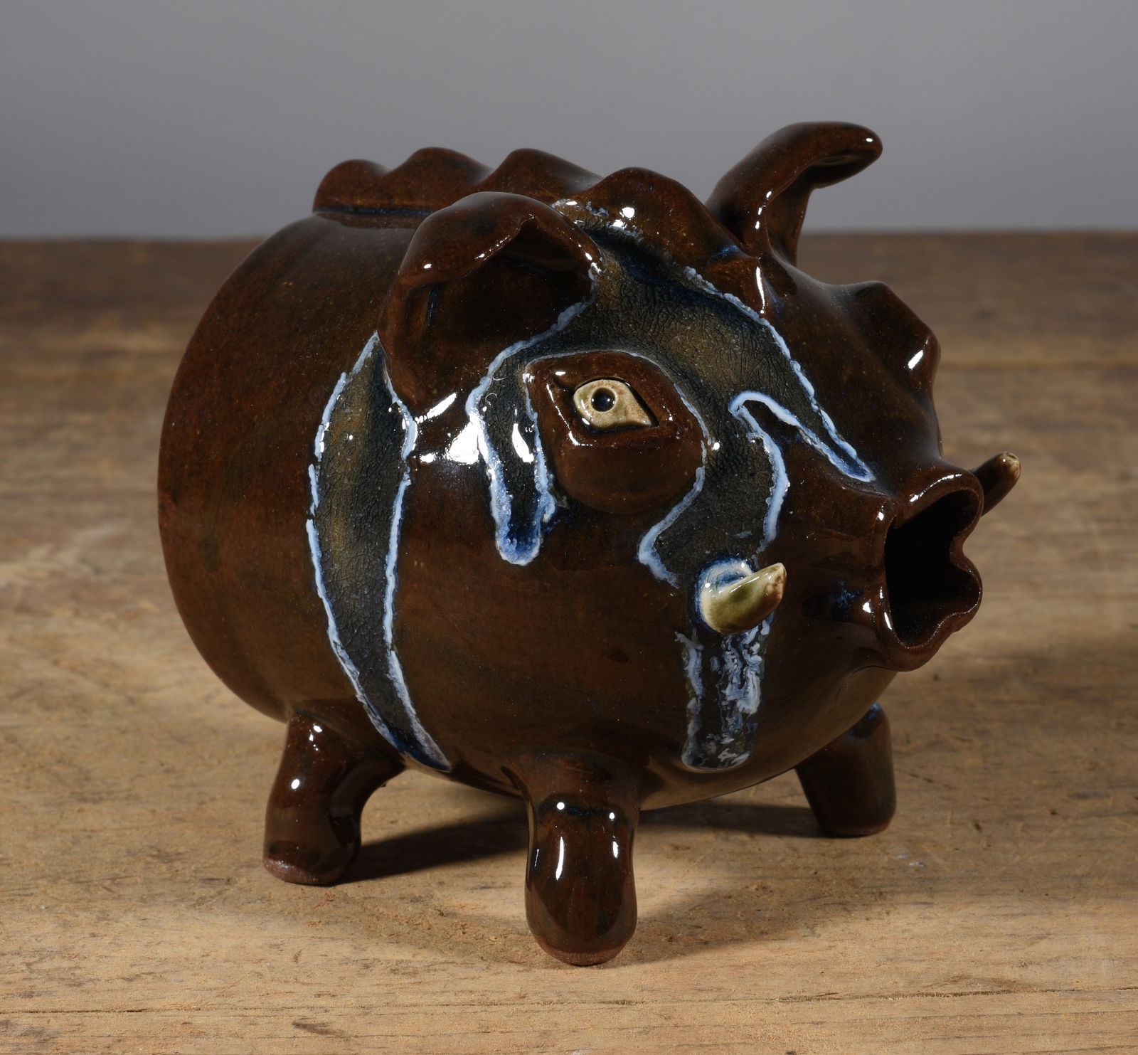 Charles Lisk Pottery Pig (1 of 5)