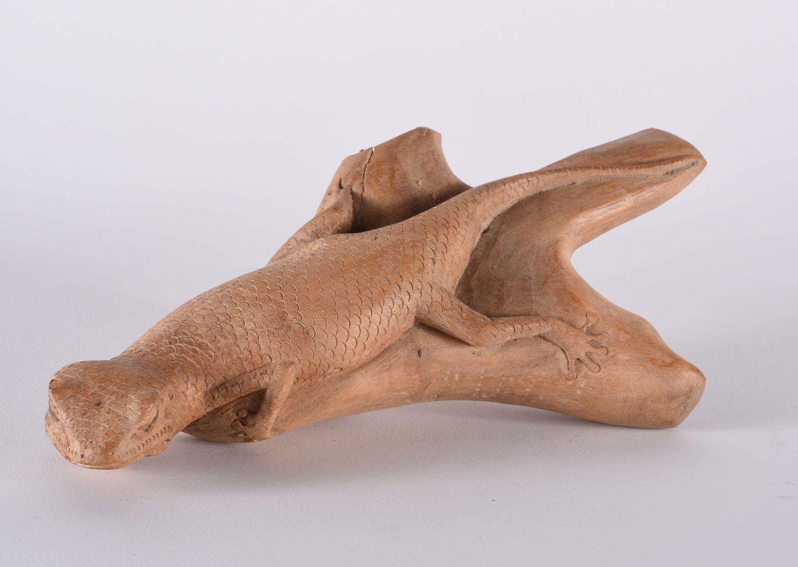 Carved Lizard (1 of 3)