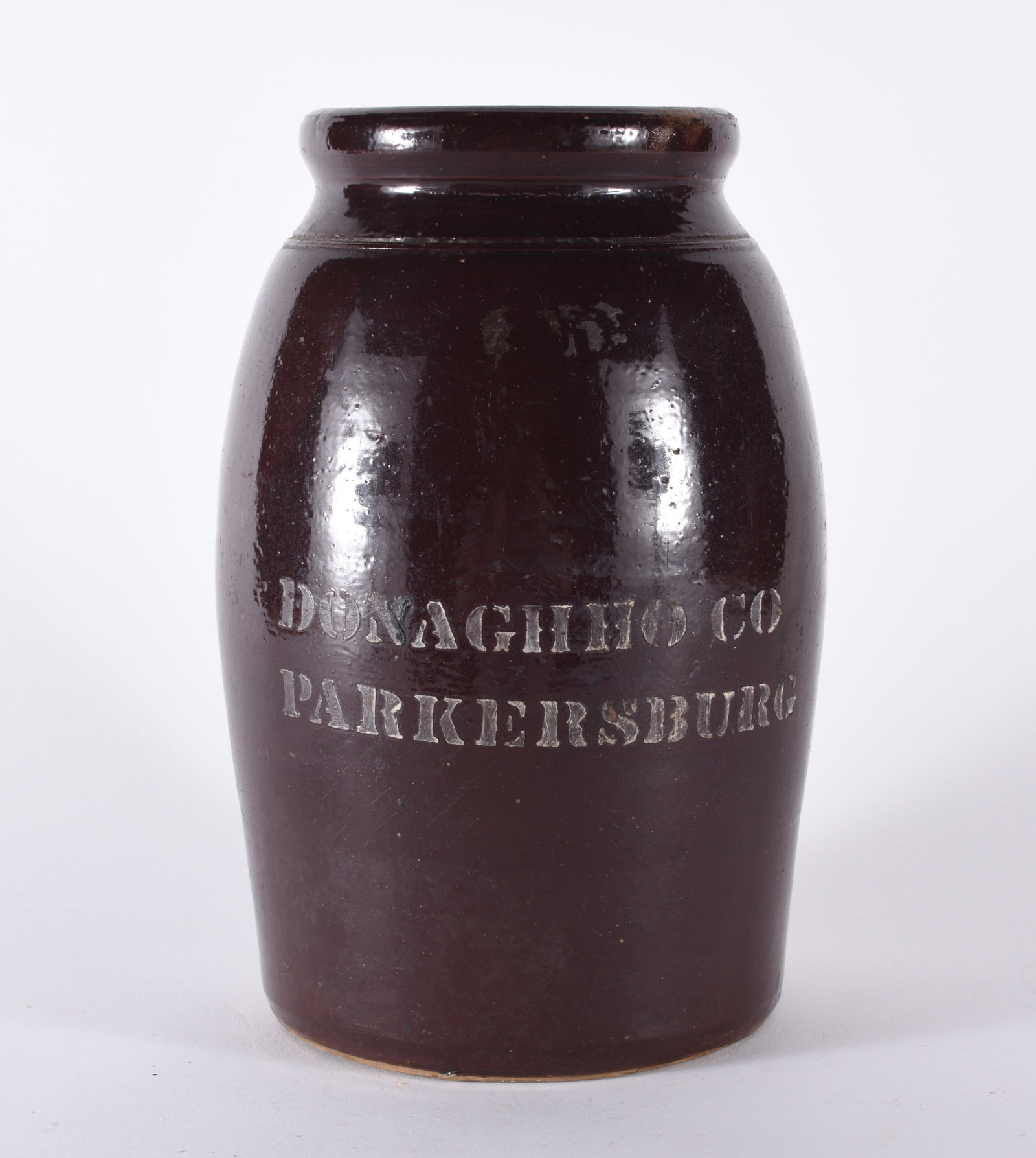 Donaghho Co. Parkersburg Crock: 10" crock with slip stencil decoration.