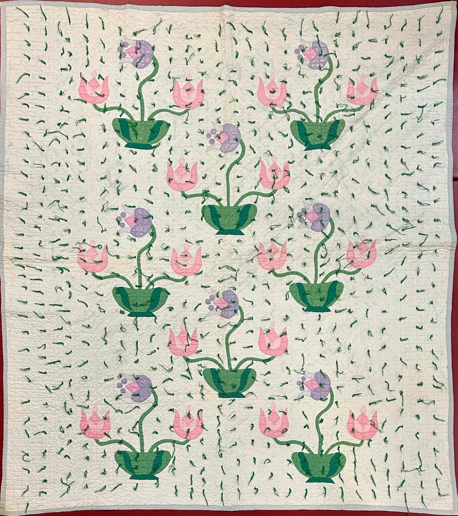 Antique American Textile Quilt: 69" x 62" American quilt from an estate, brought in by a door knock picker. All quilts have a little wear, some are worse than others, please use pictures as a guide to condition.