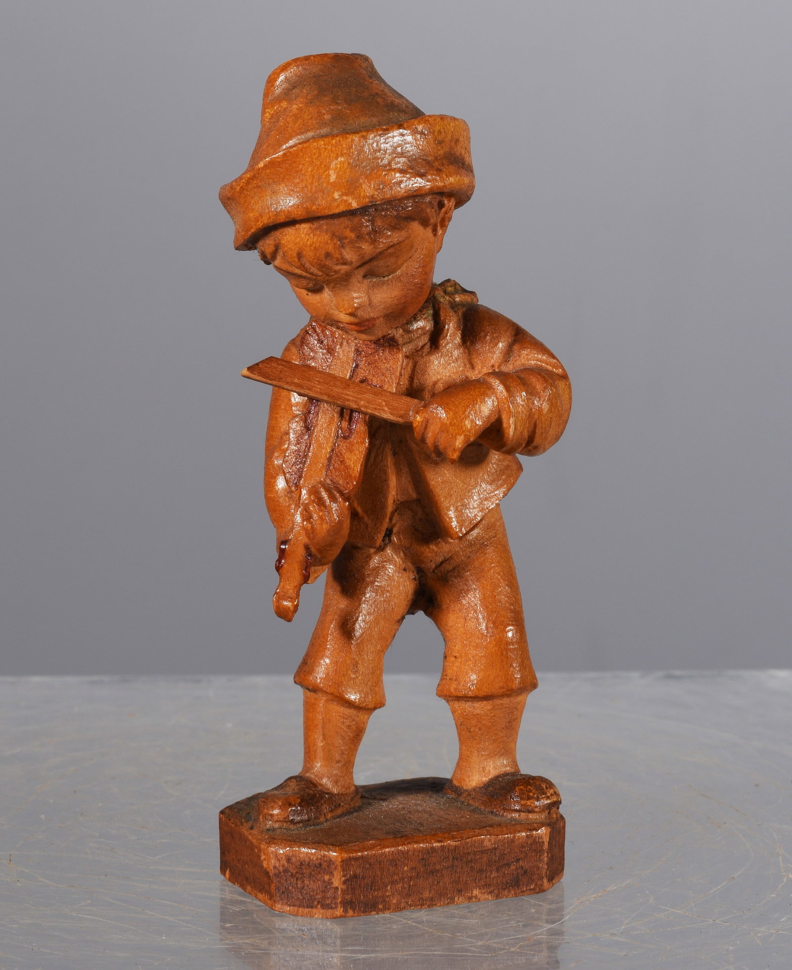 Wooden Carved Violin Player: 3.5" carved wood on base. Ca. 1960