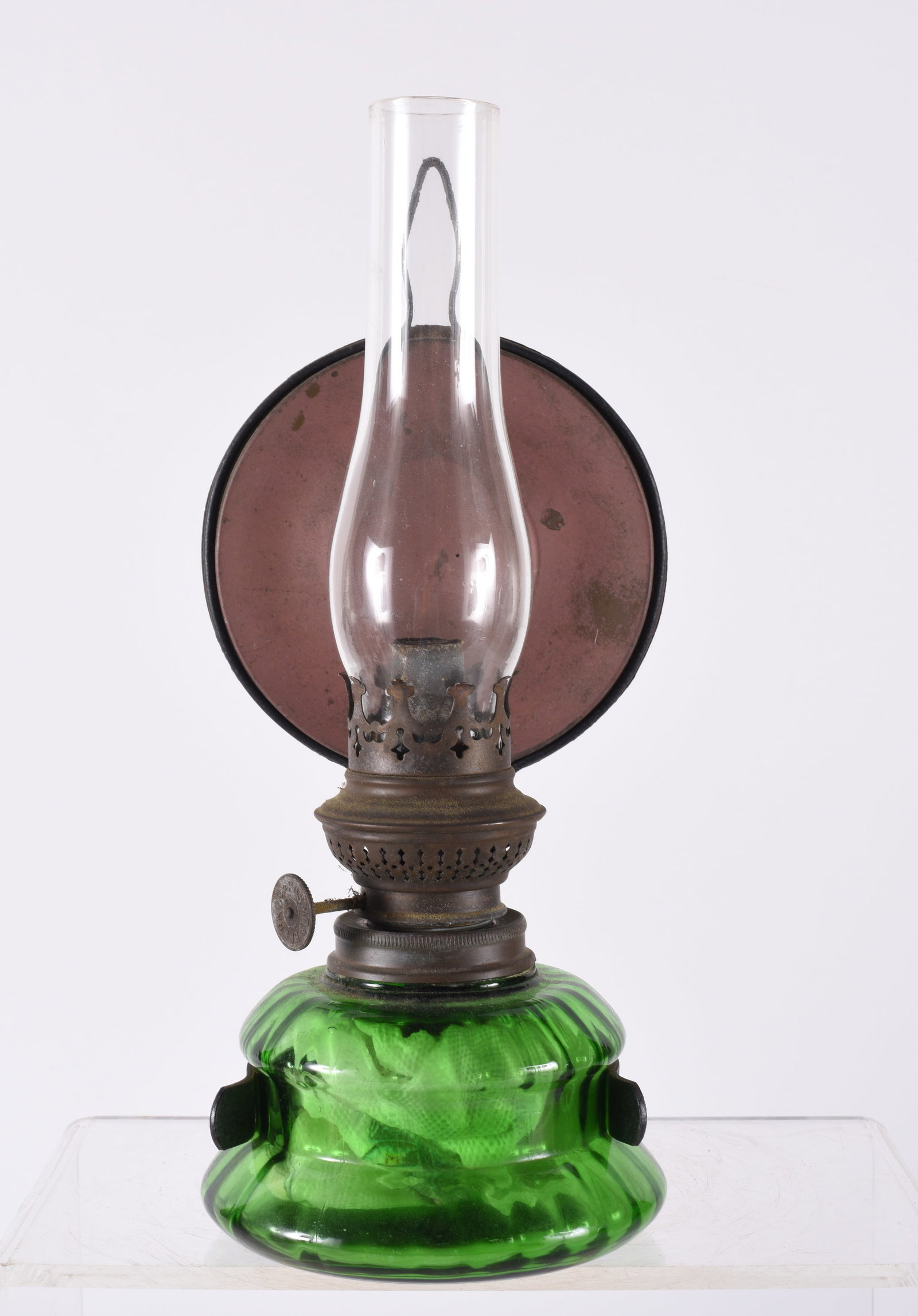 Antique Green Glass Oil Lamp: Total height 11.5" nice oil lamp with chimney all original.