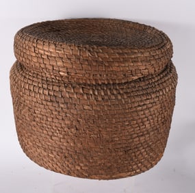 Rare Lidded  Rye Straw  Basket   circa 1900