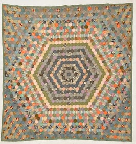 Early 20th Century American Textile Hand Made Quilt
