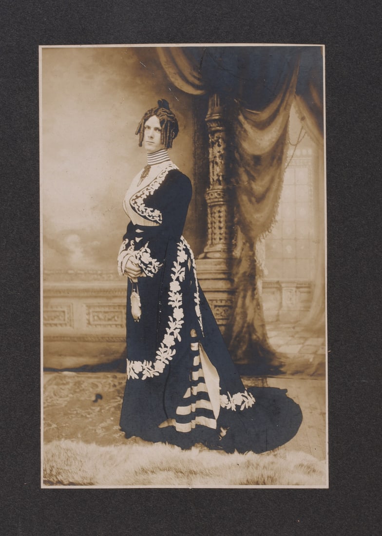 Vintage Drag Cross Dressing Photo (1 of 1)