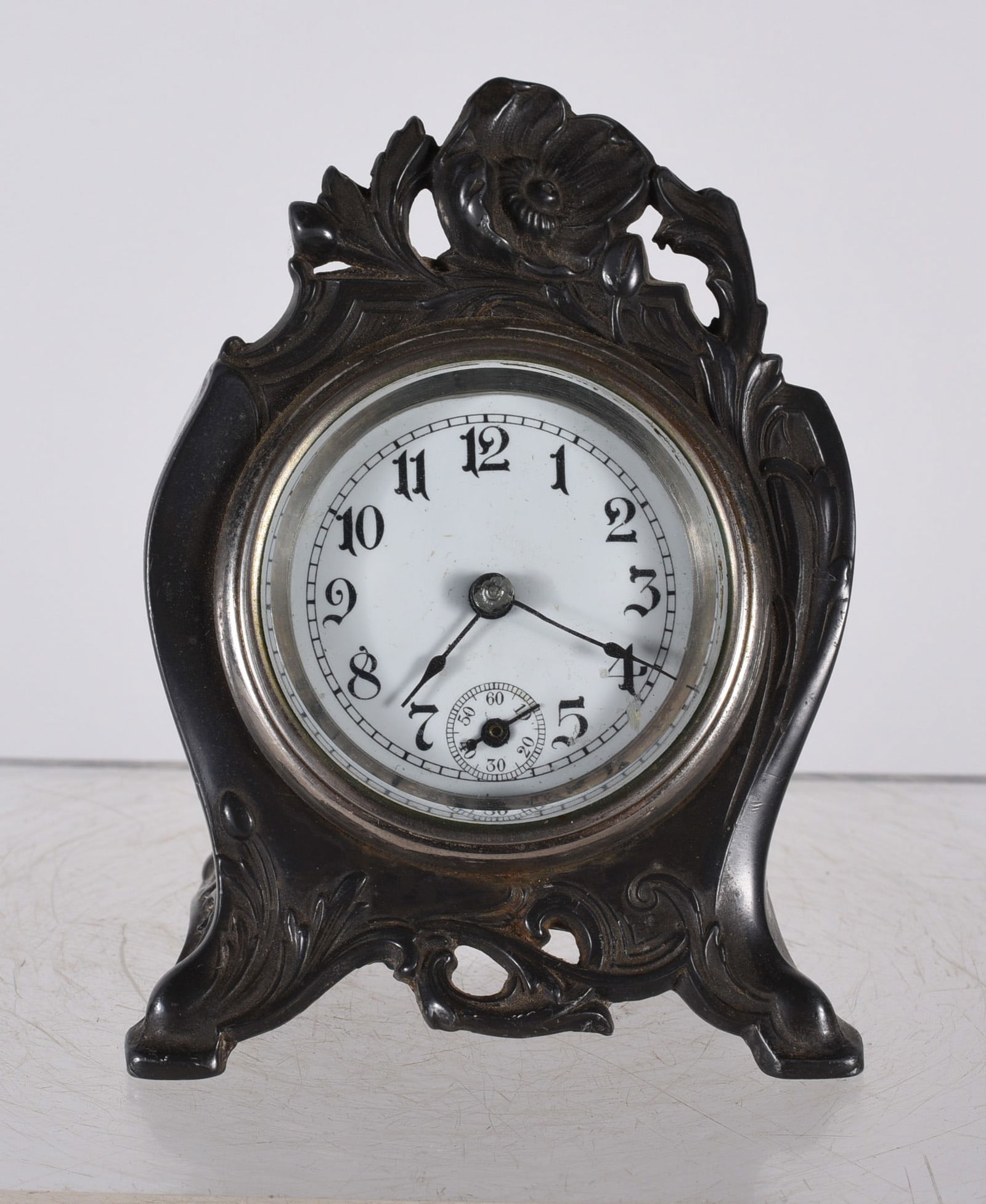 Antique Alarm Clock (1 of 2)