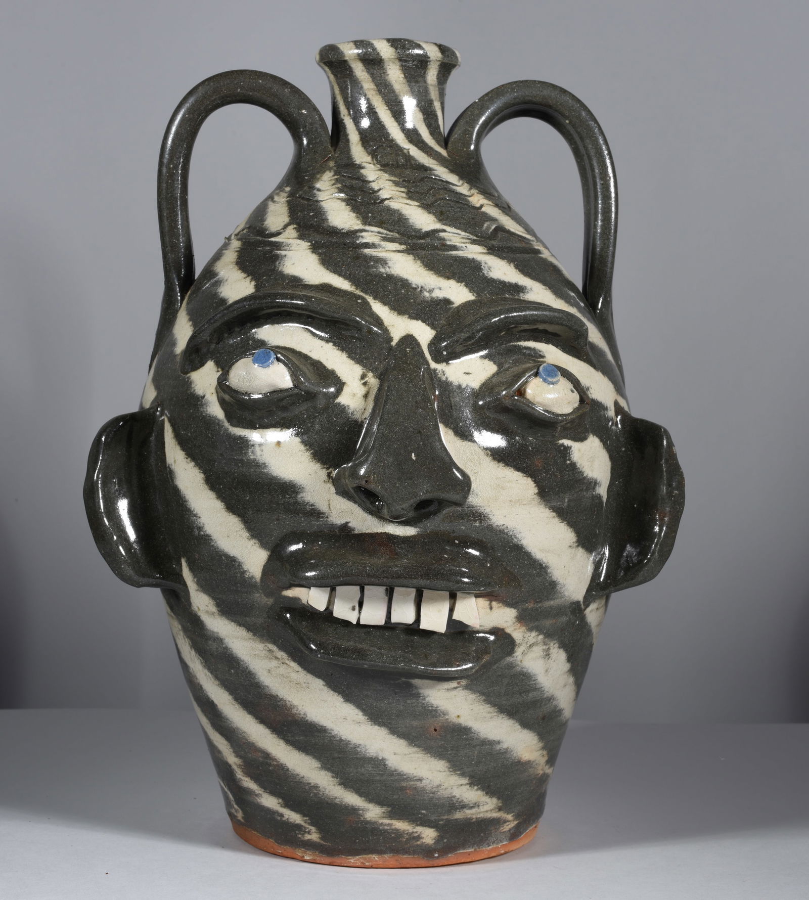 Charles Lisk Swirl Face Jug (1 of 5)